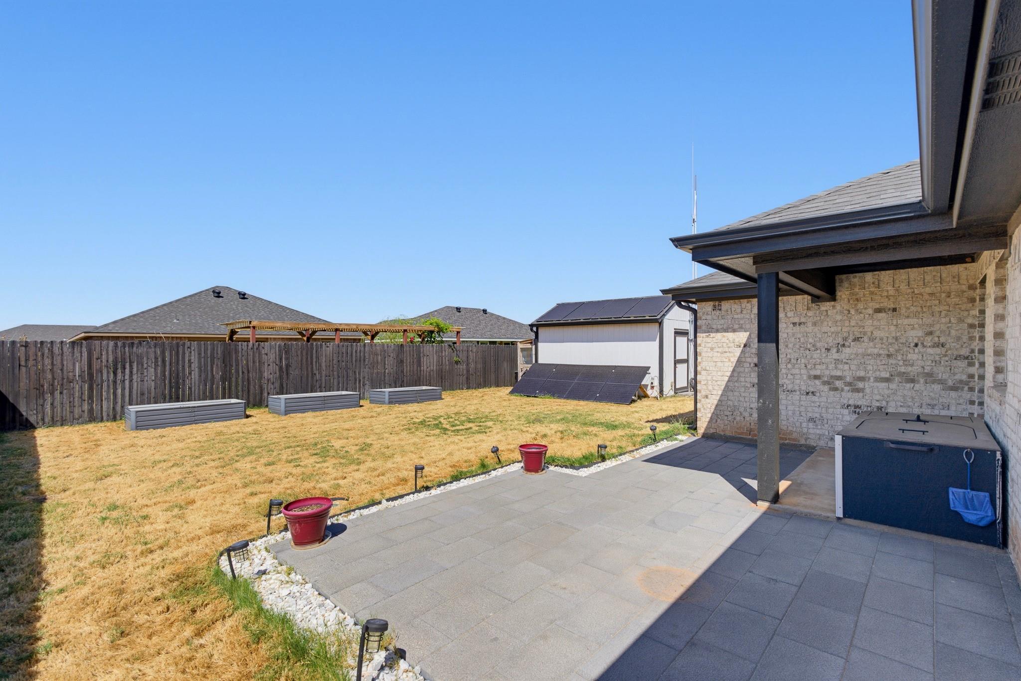 main property photo 30