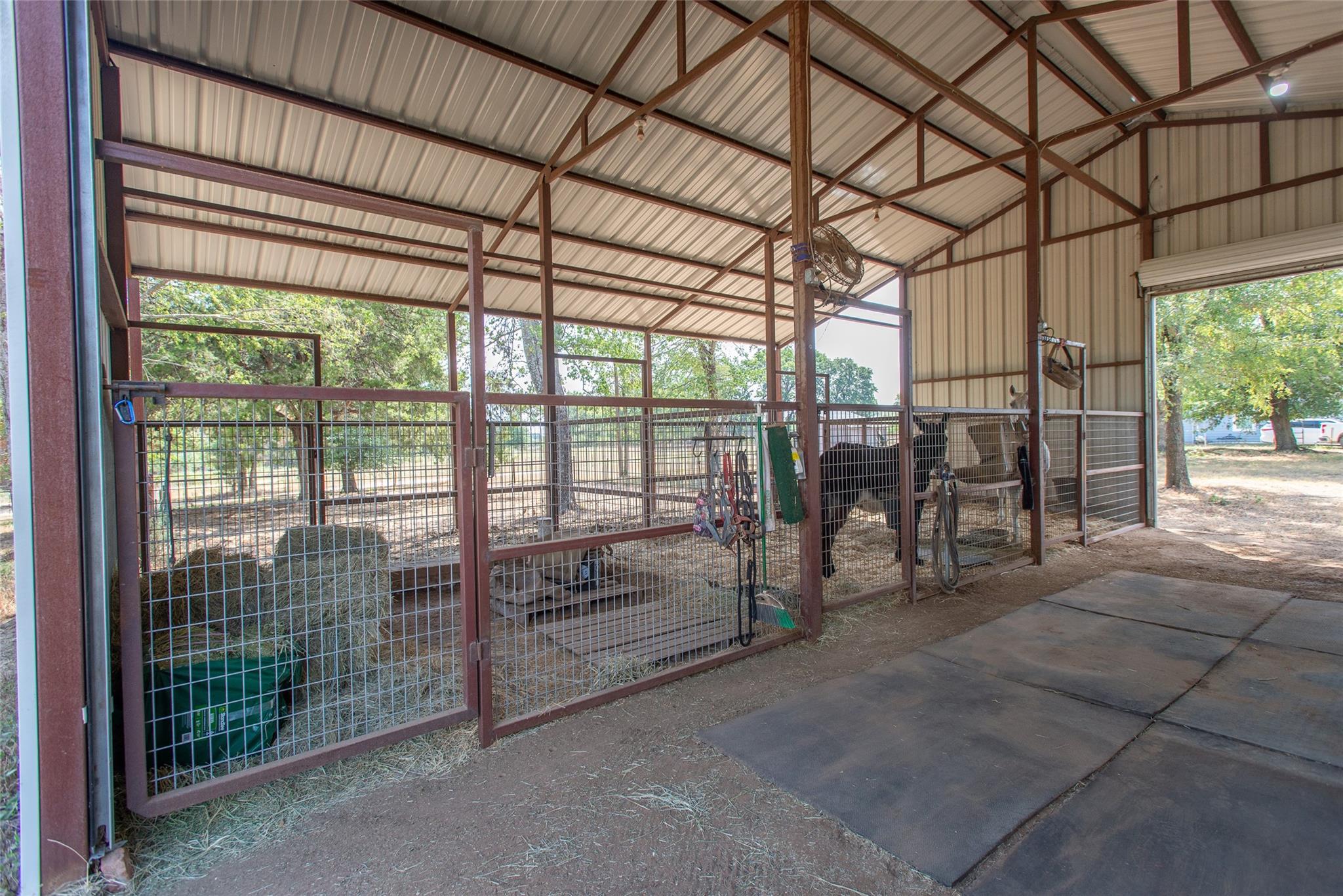 main property photo 27