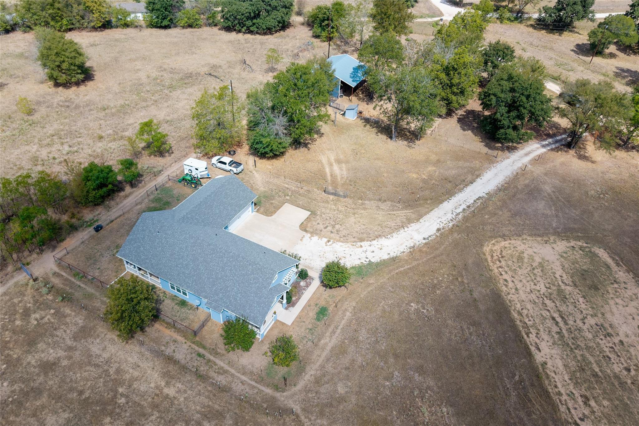 main property photo 35