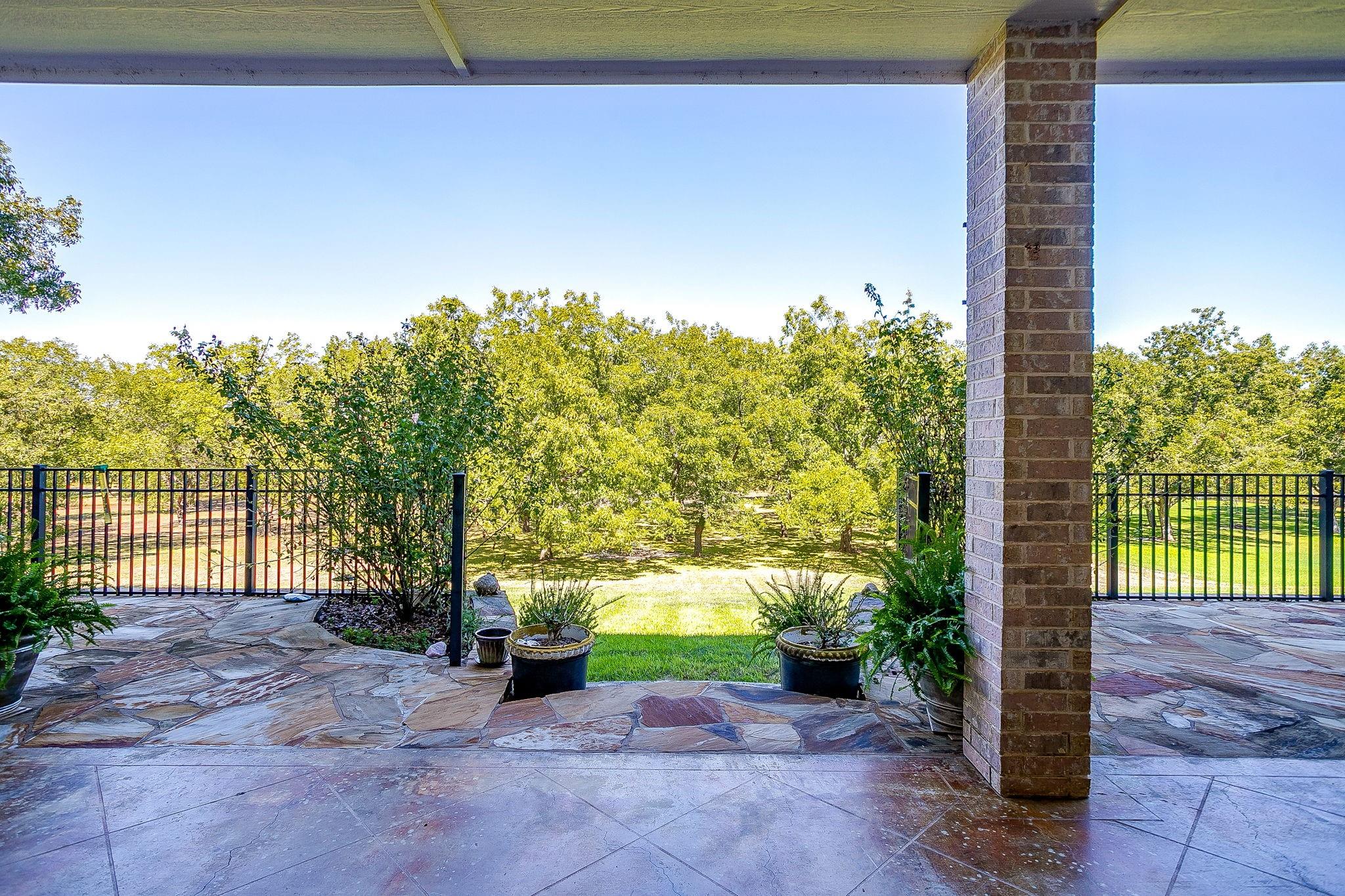 main property photo 36