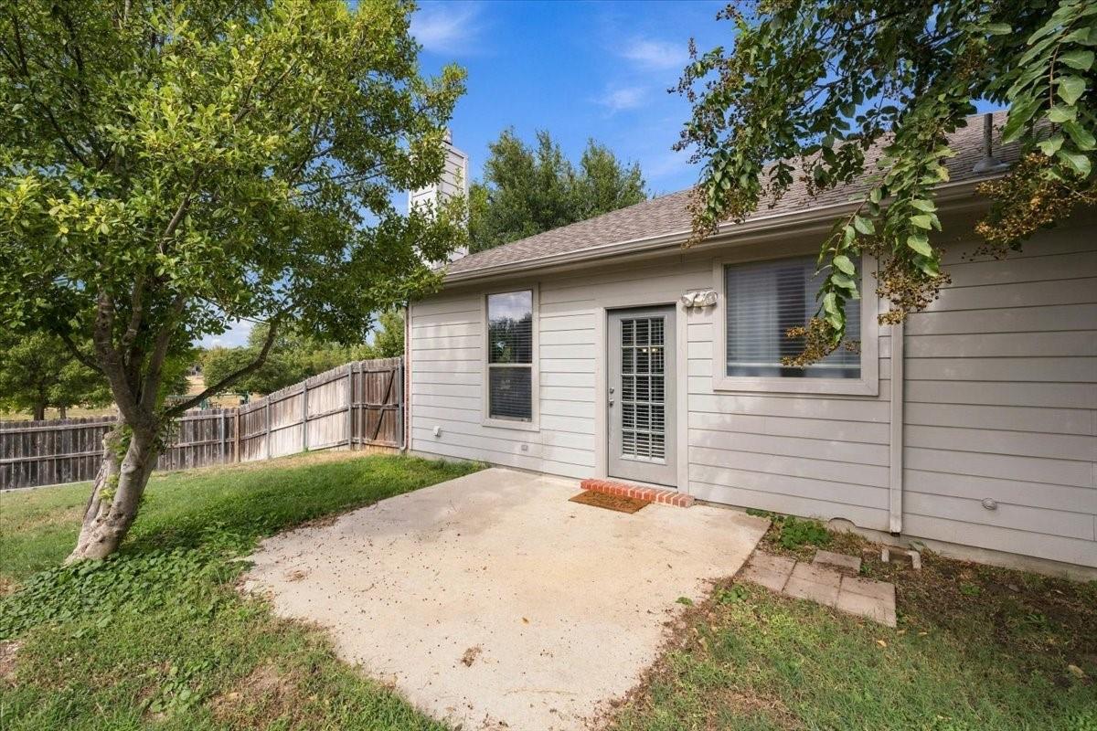 main property photo 30