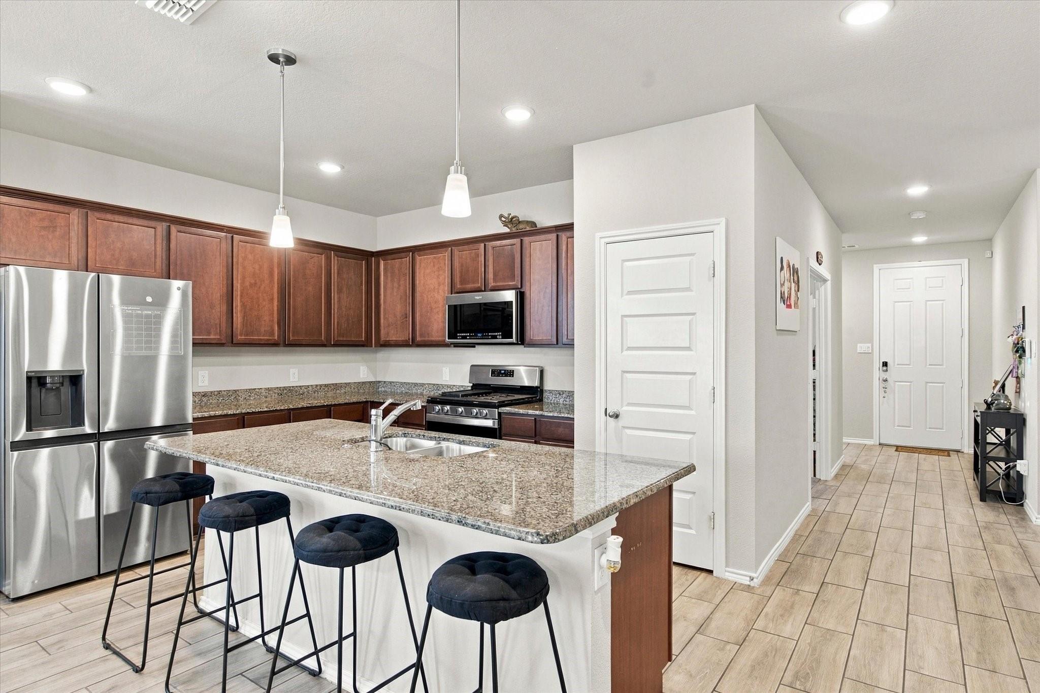 main property photo 12