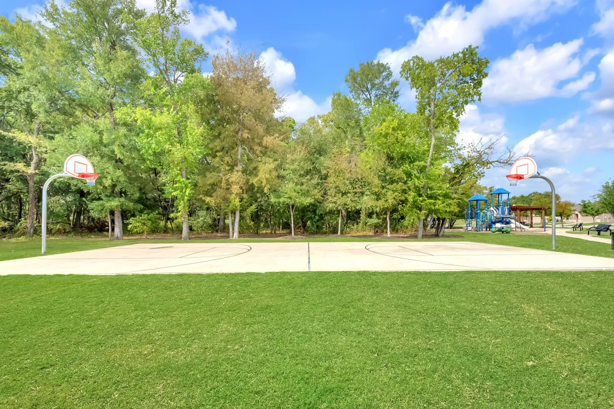 main property photo 33