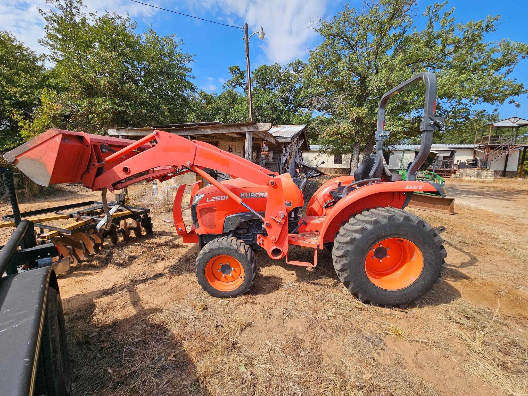 main property photo 23
