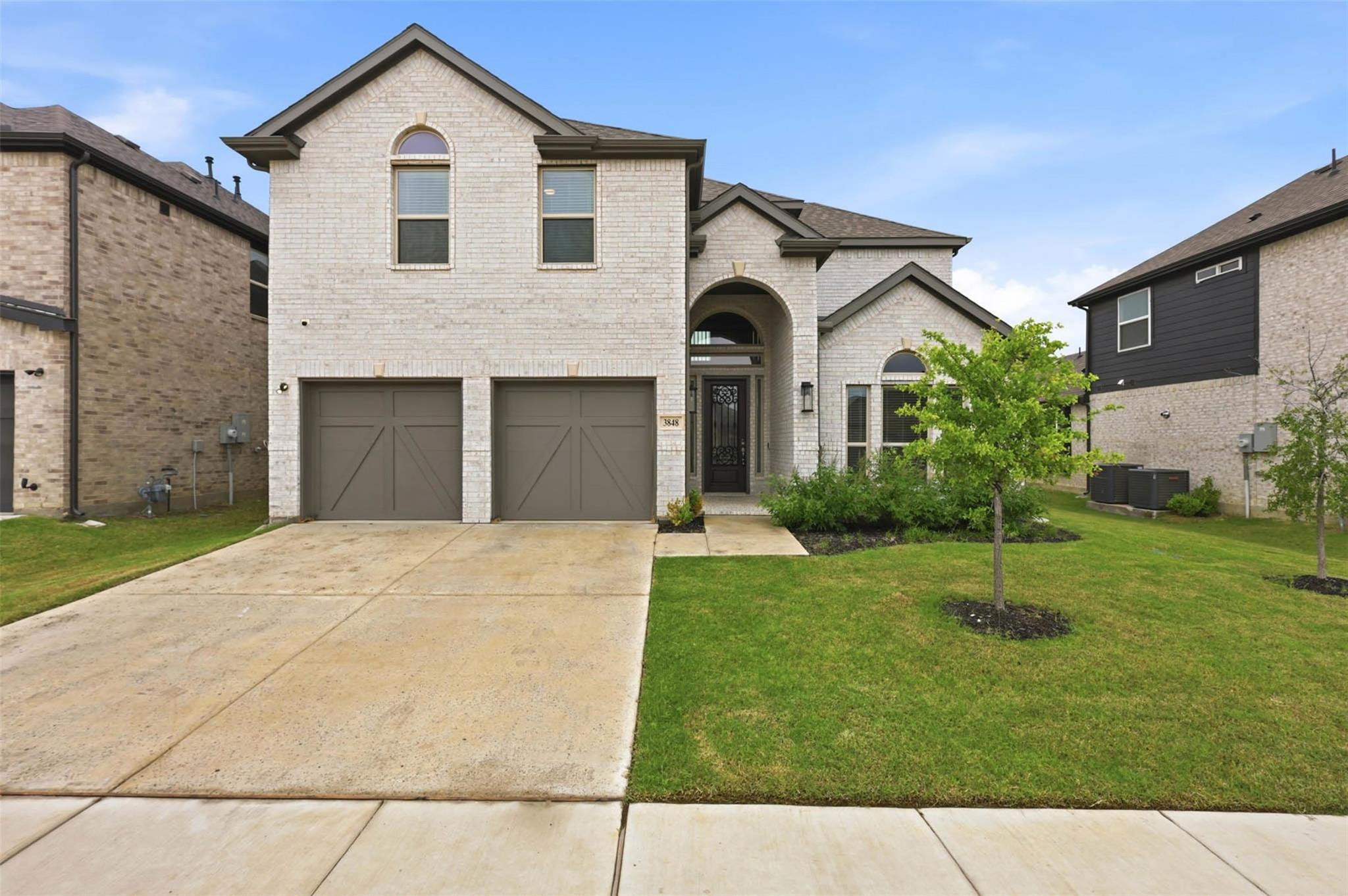 main property photo 3