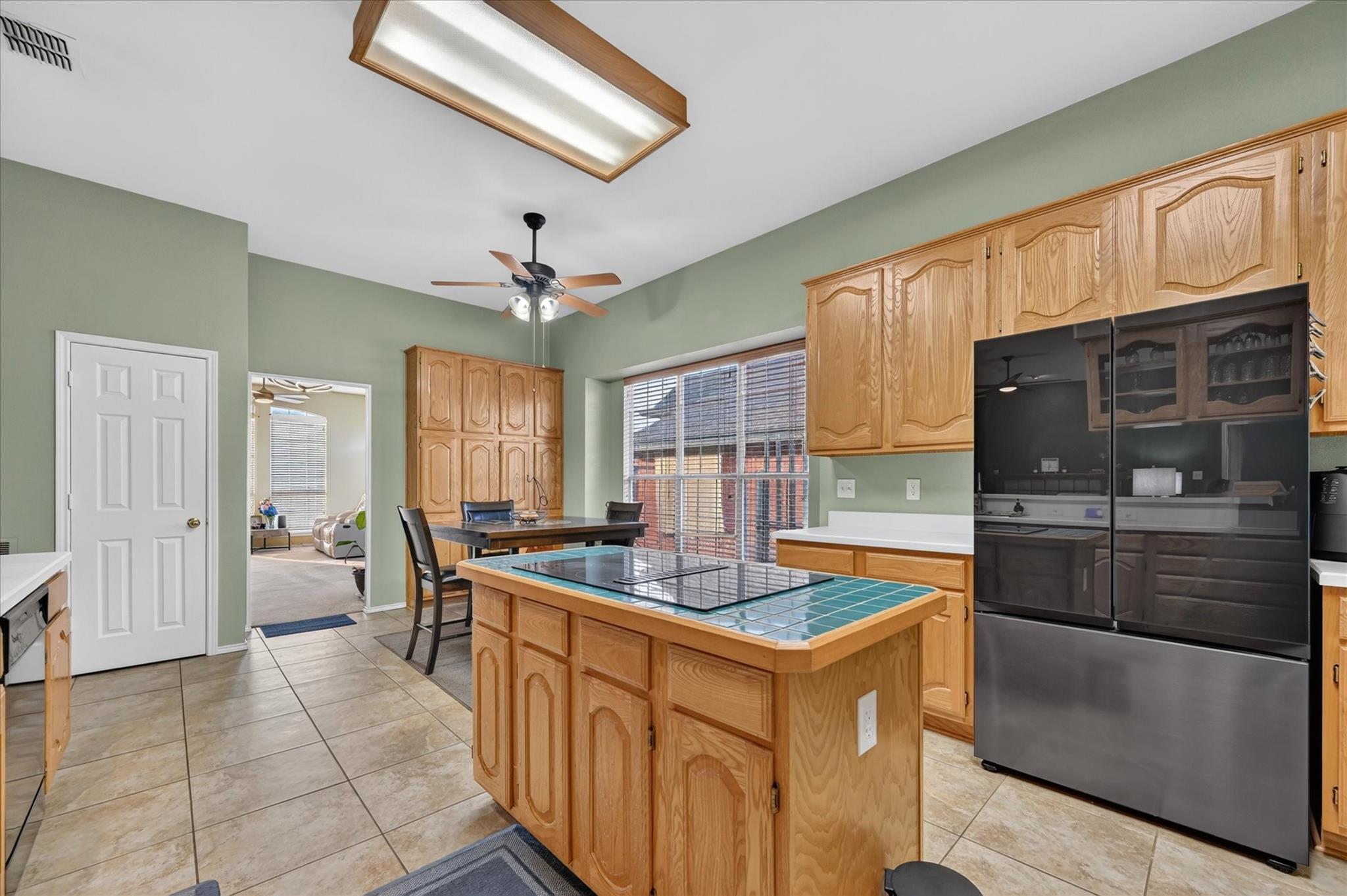 main property photo 15