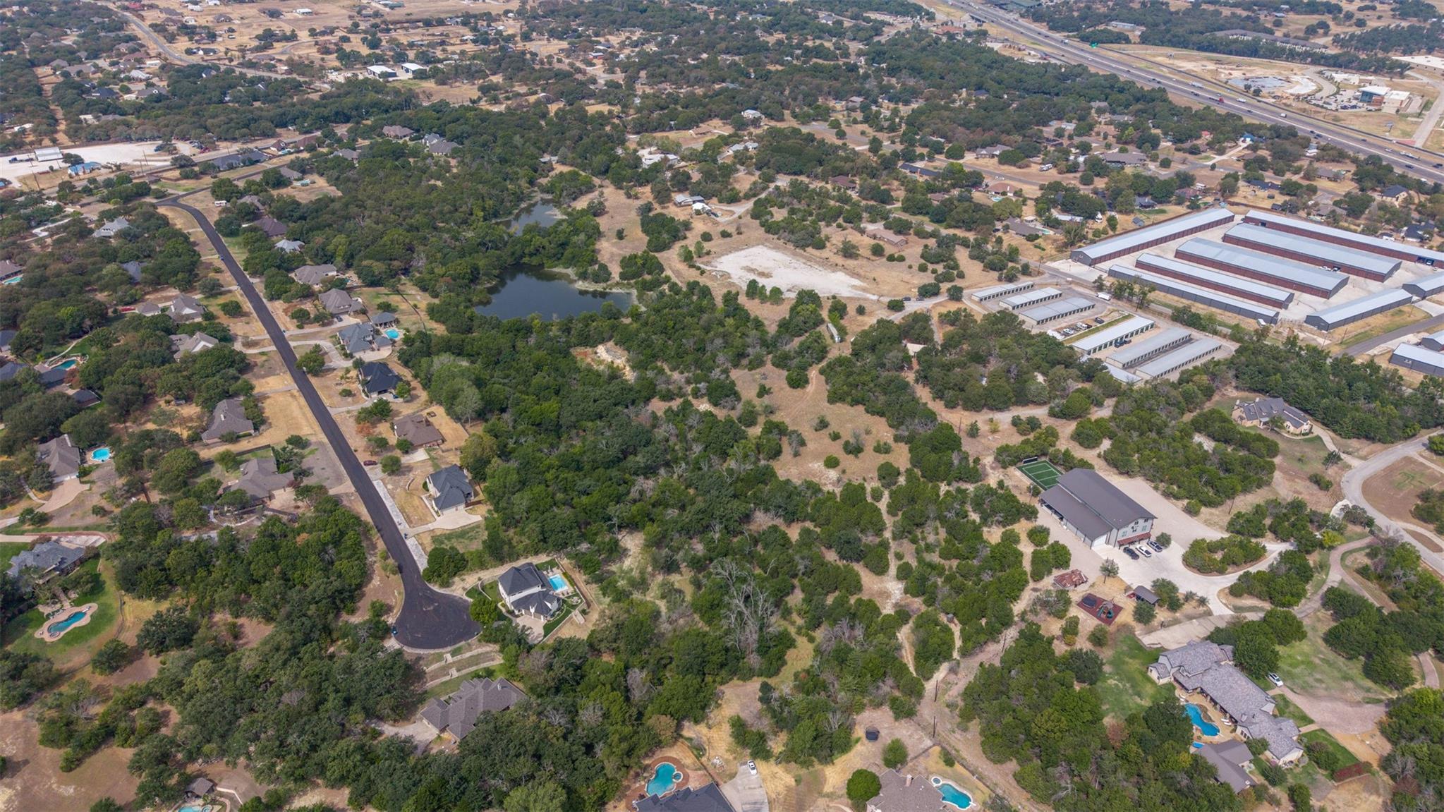 main property photo 17