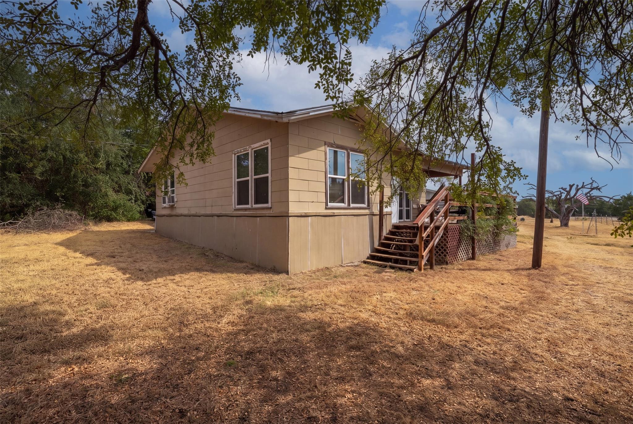 main property photo 33