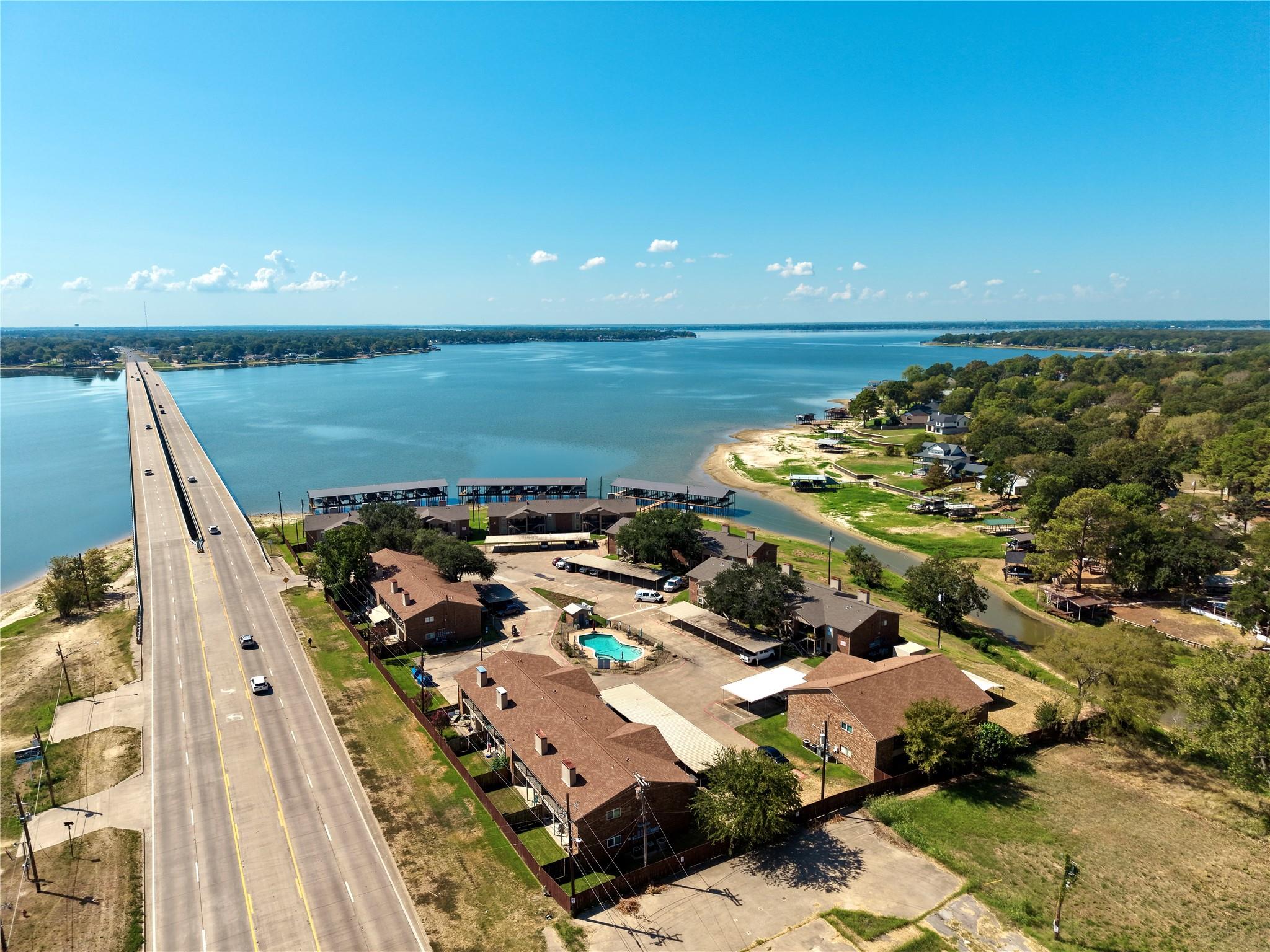 main property photo 4