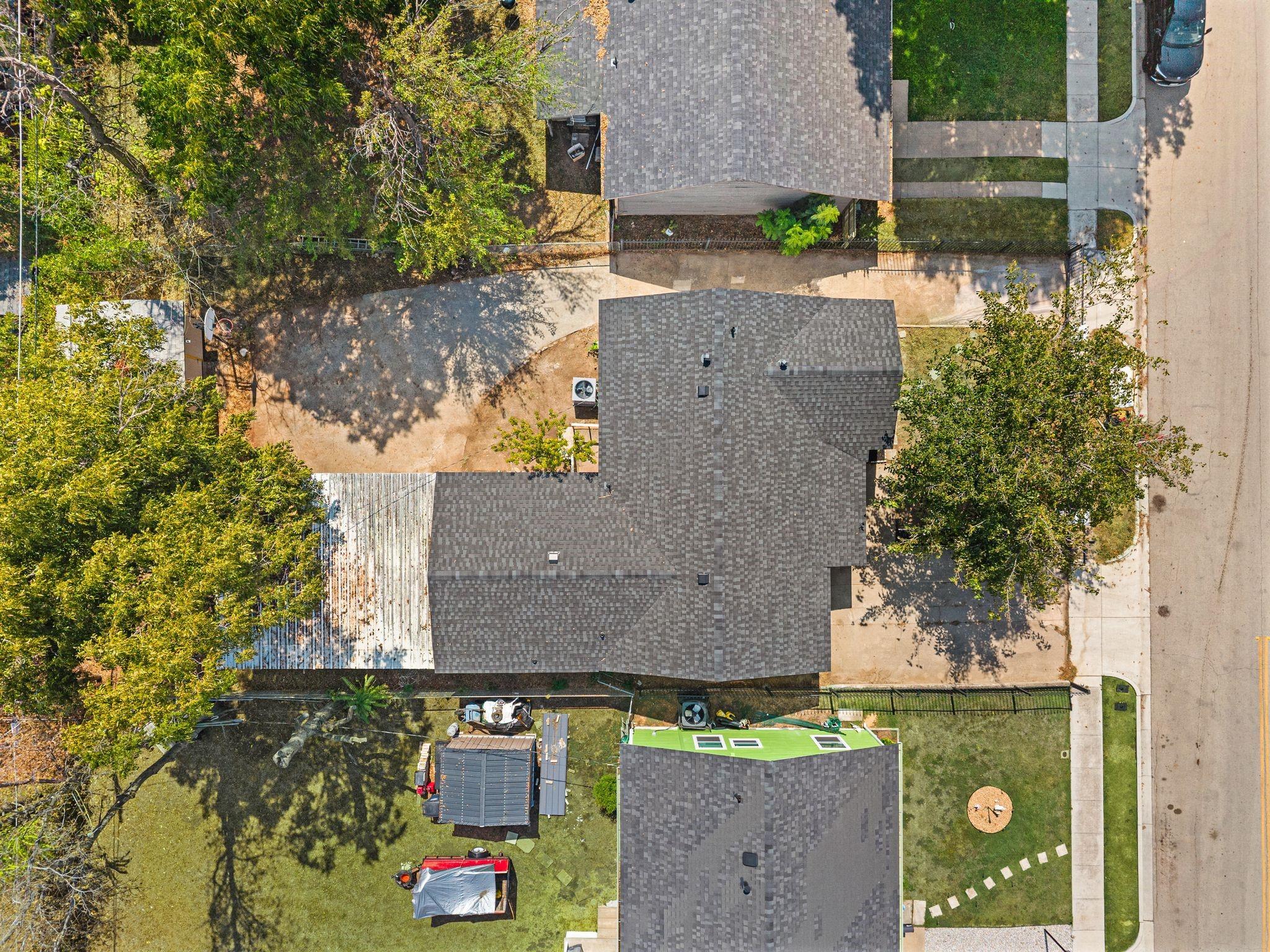 main property photo 32