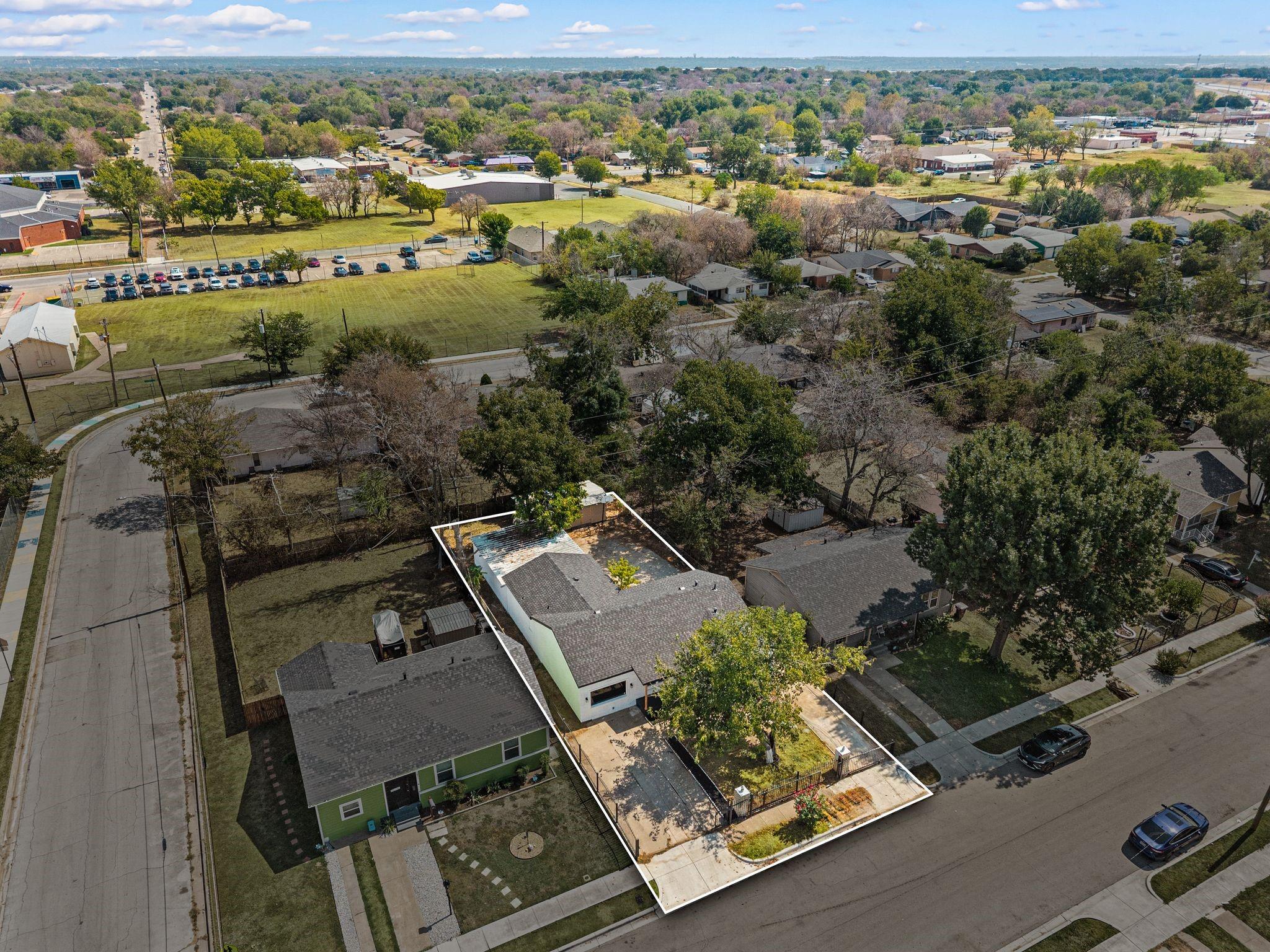 main property photo 6