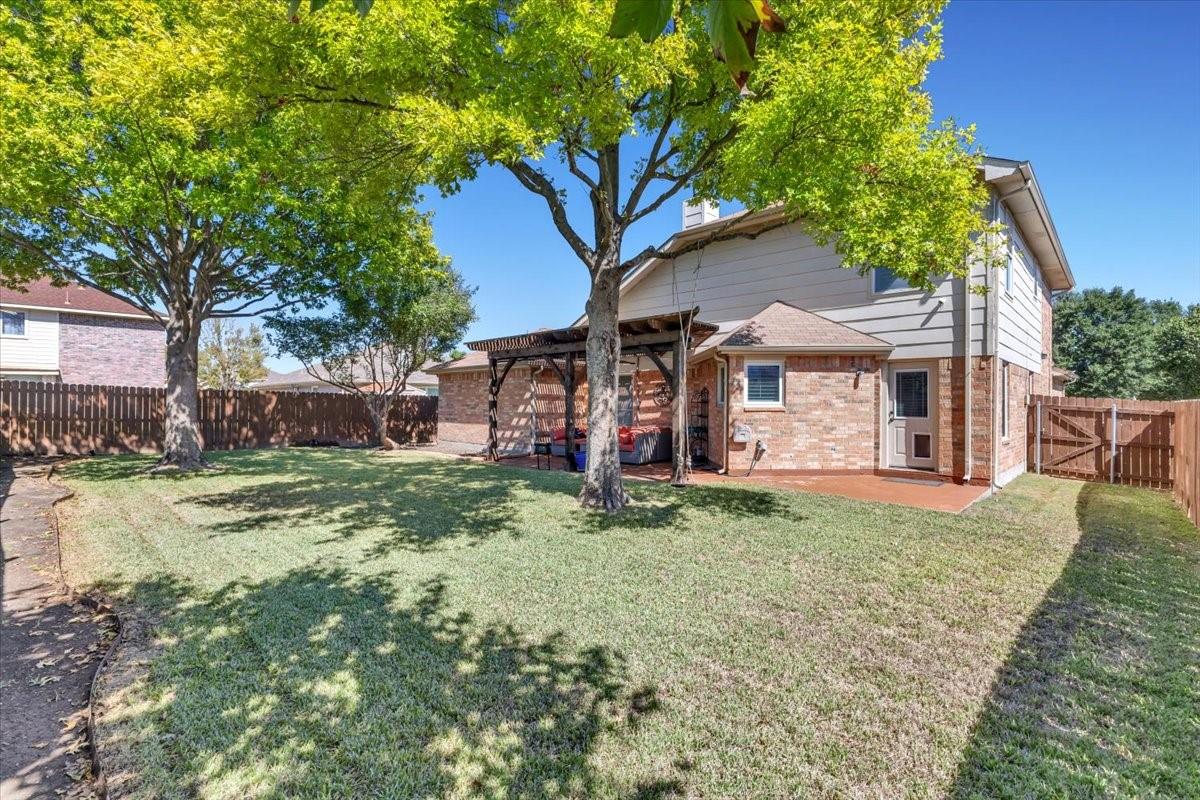 main property photo 30
