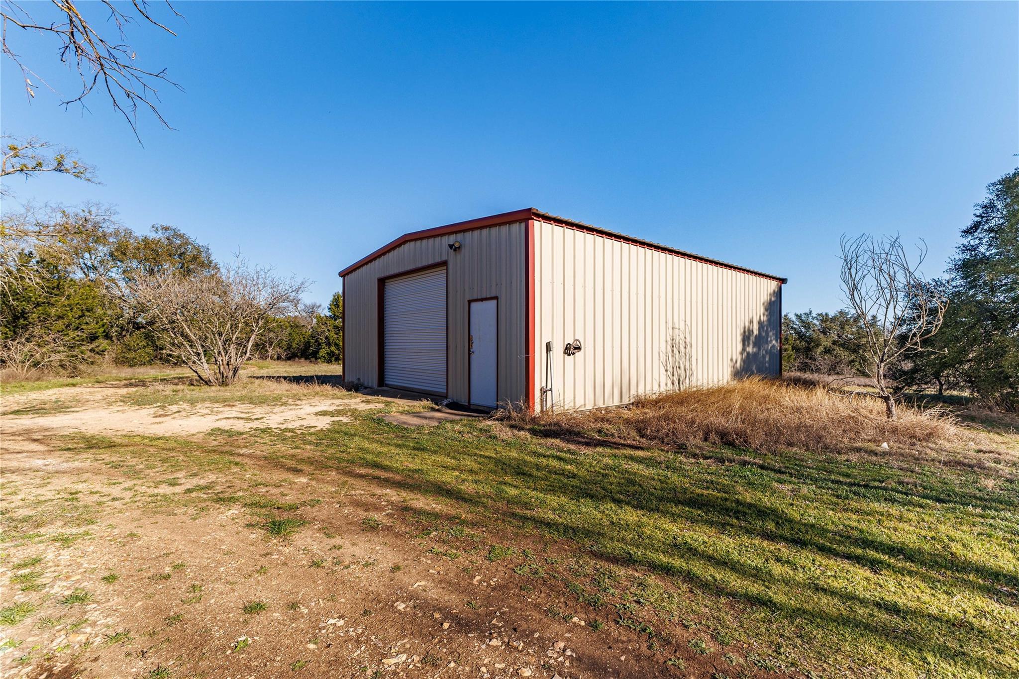 main property photo 21