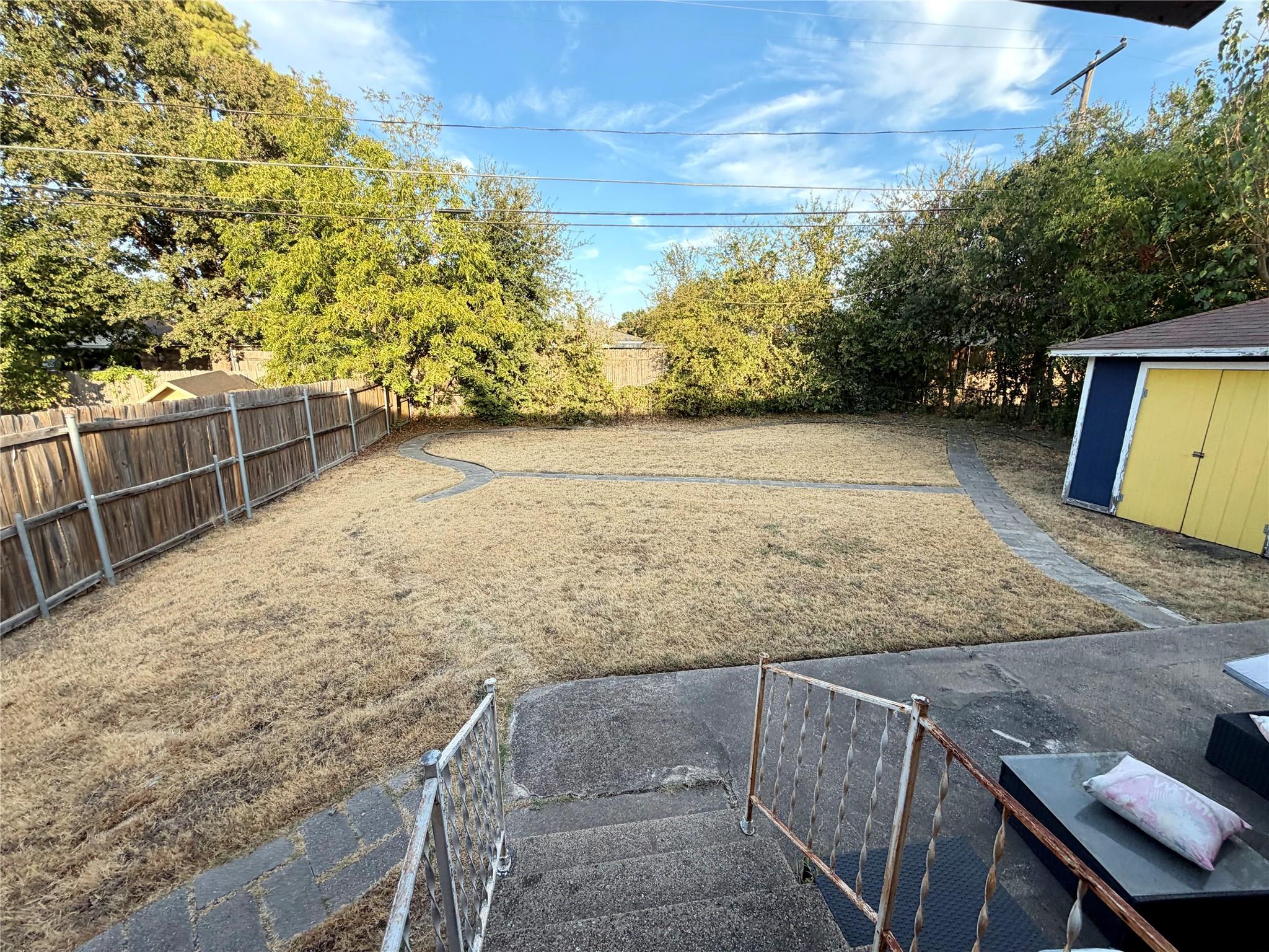 main property photo 16
