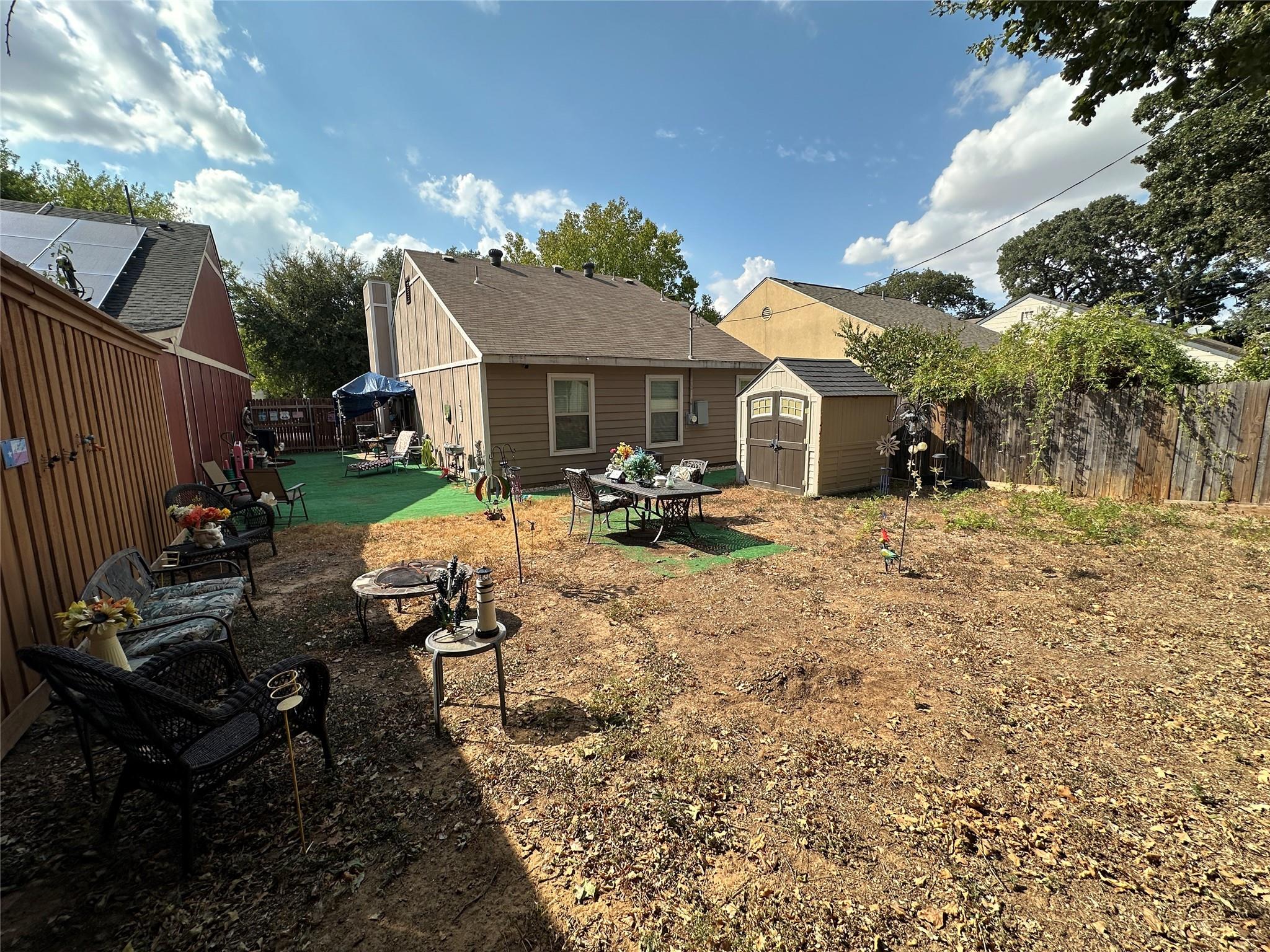 main property photo 30