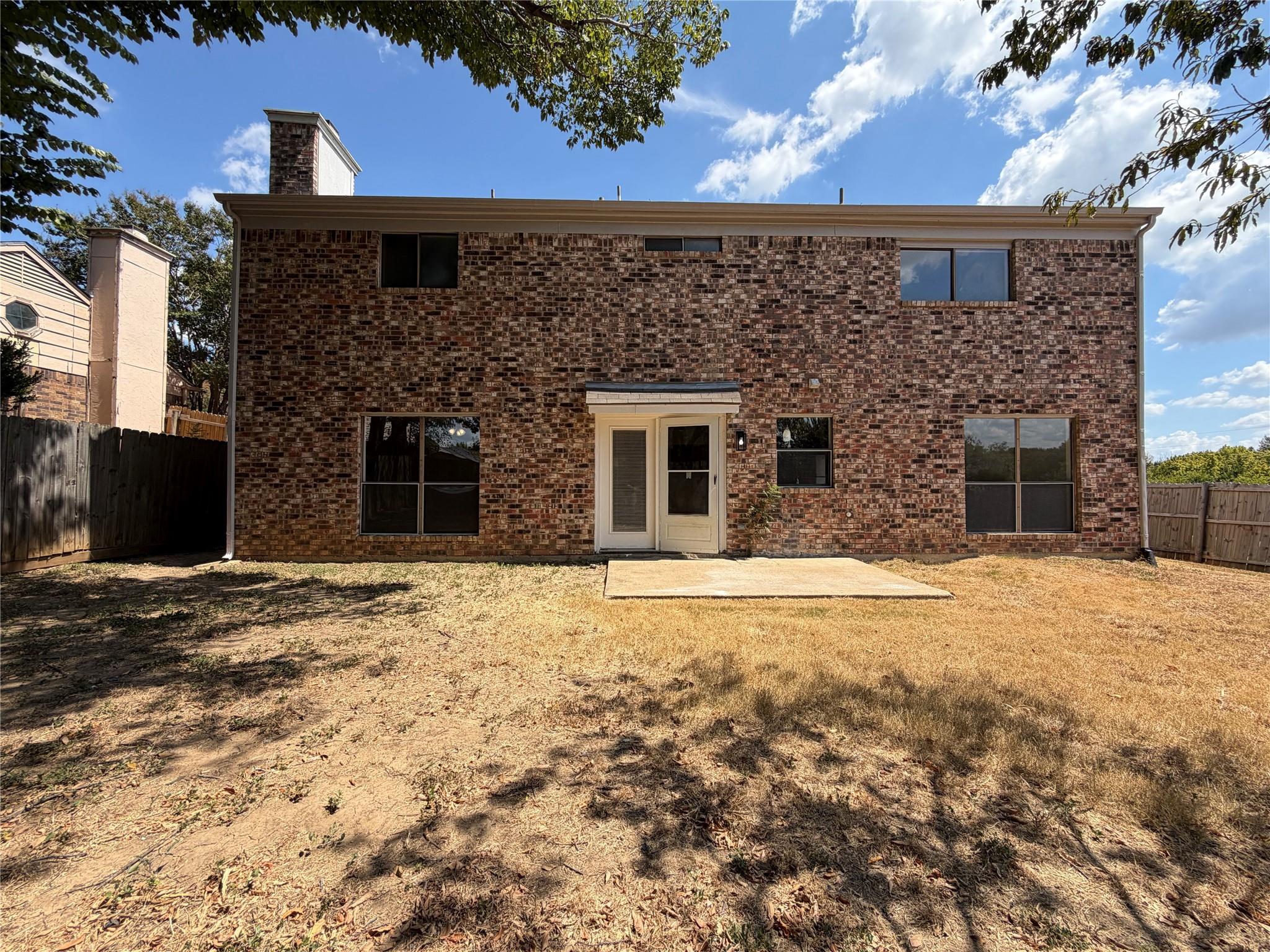 main property photo 23