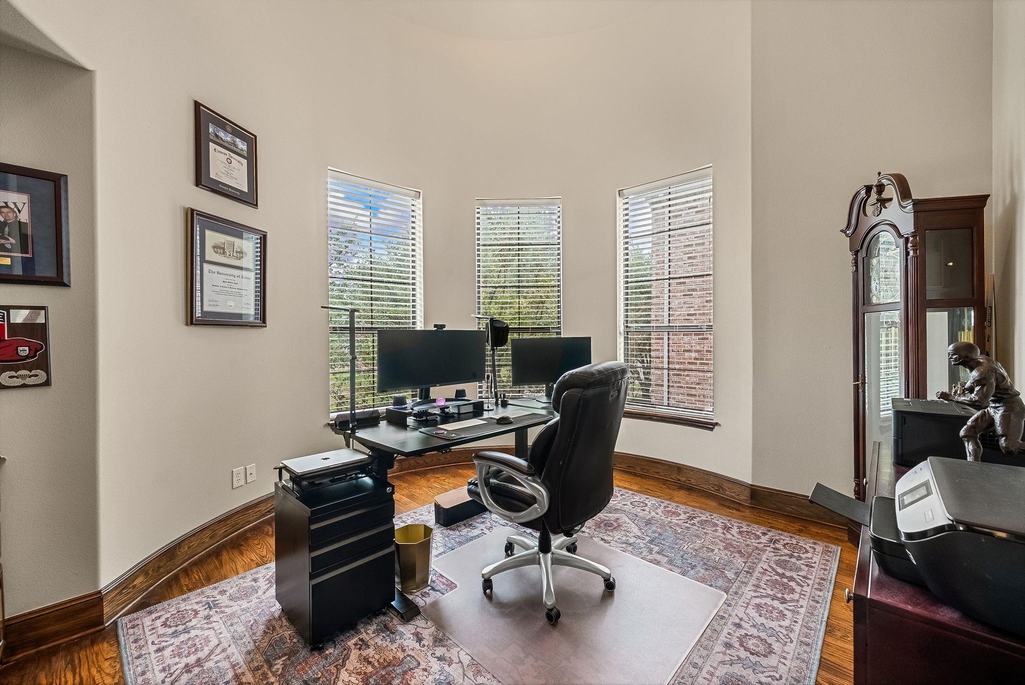 main property photo 22