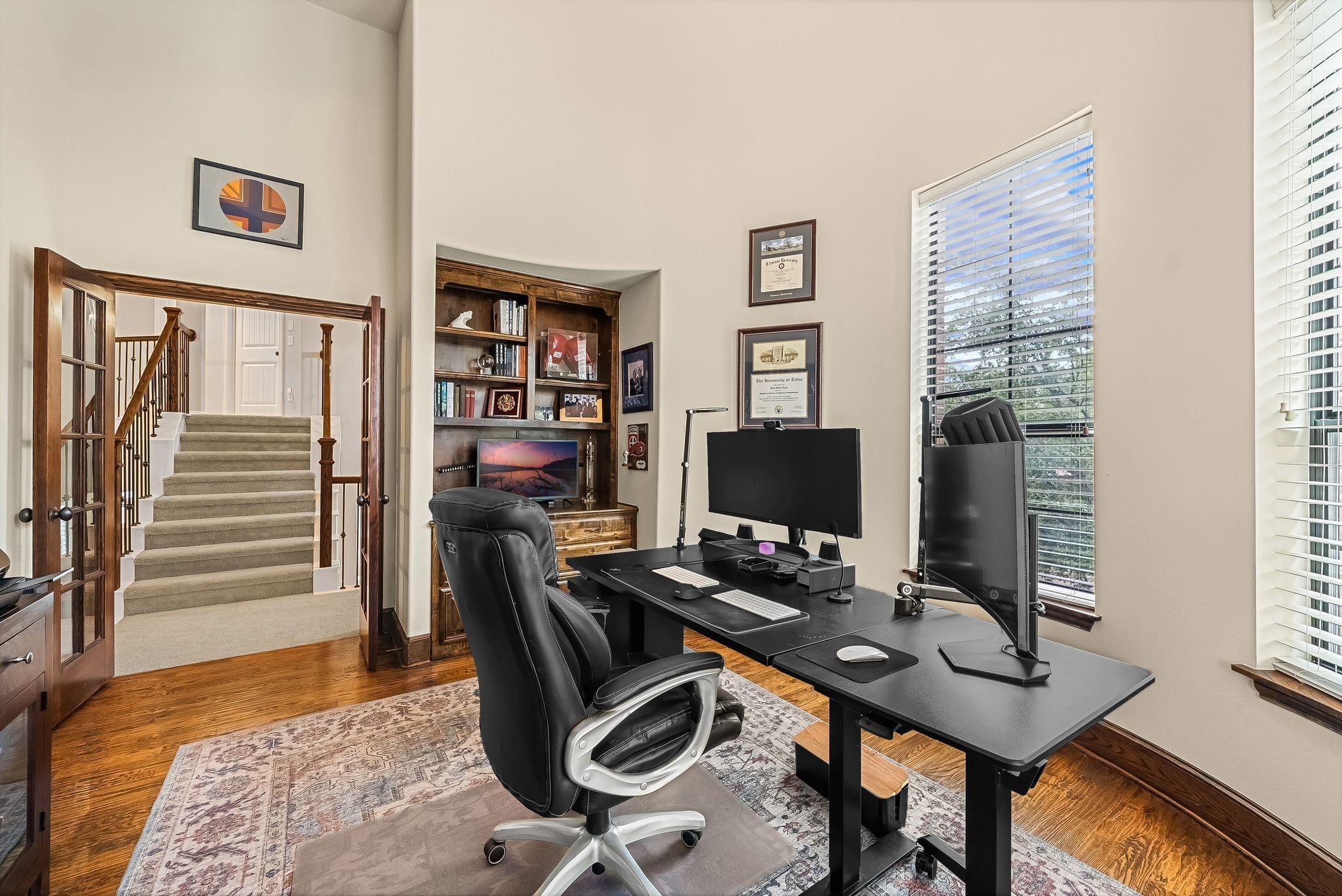main property photo 23