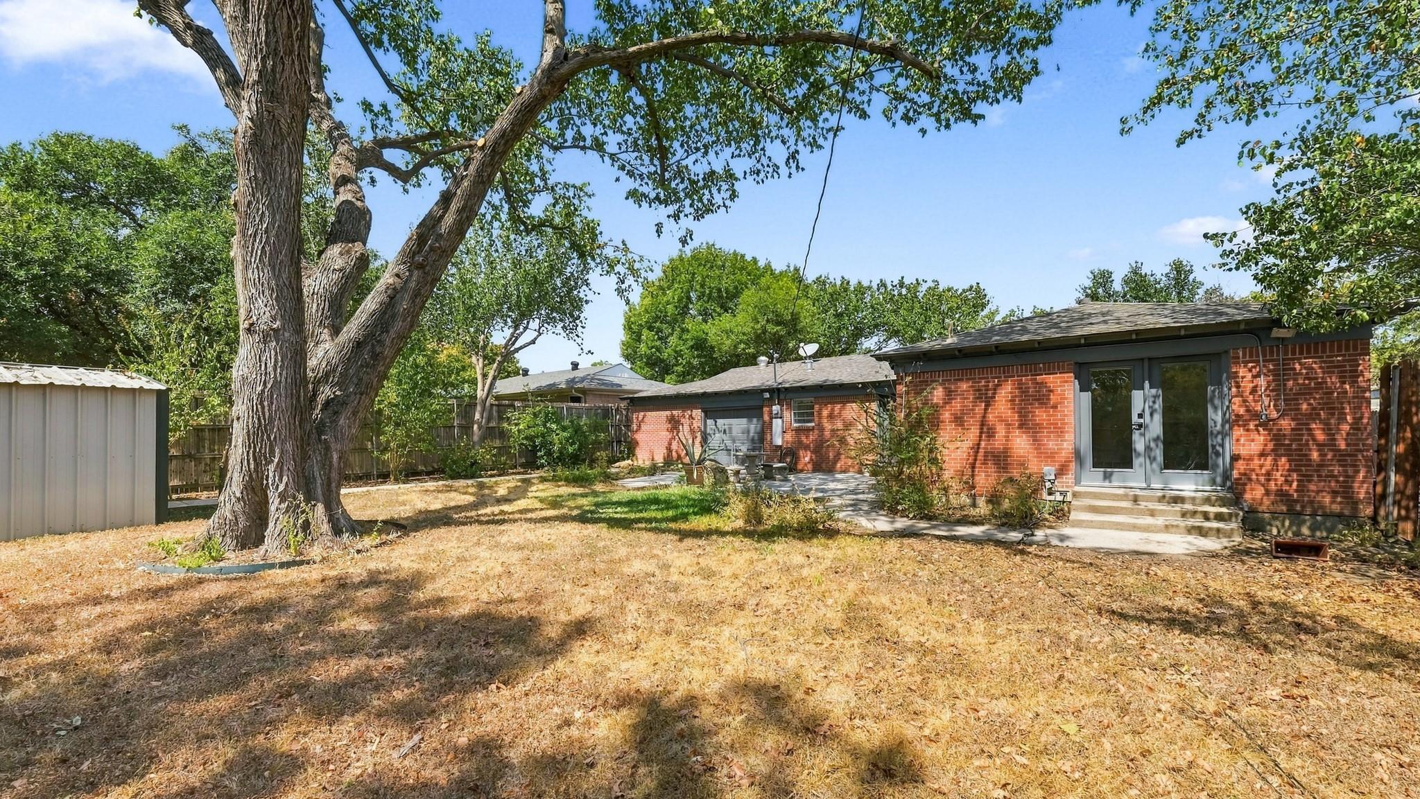 main property photo 31