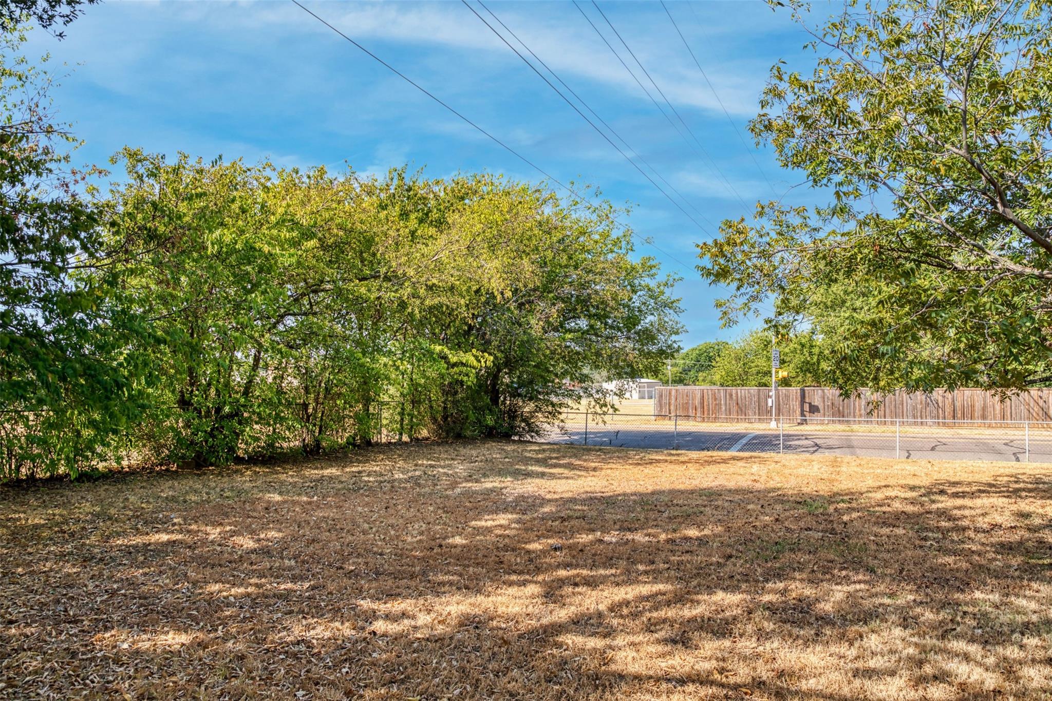 main property photo 34