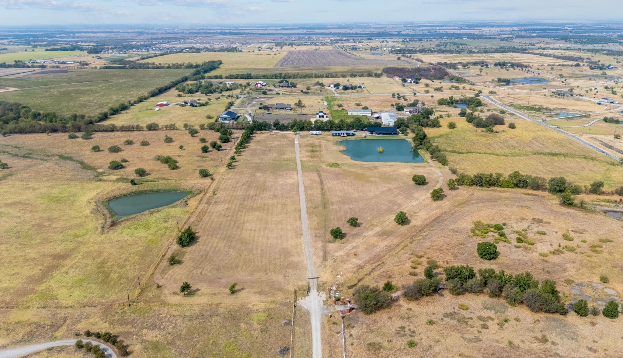 main property photo 10