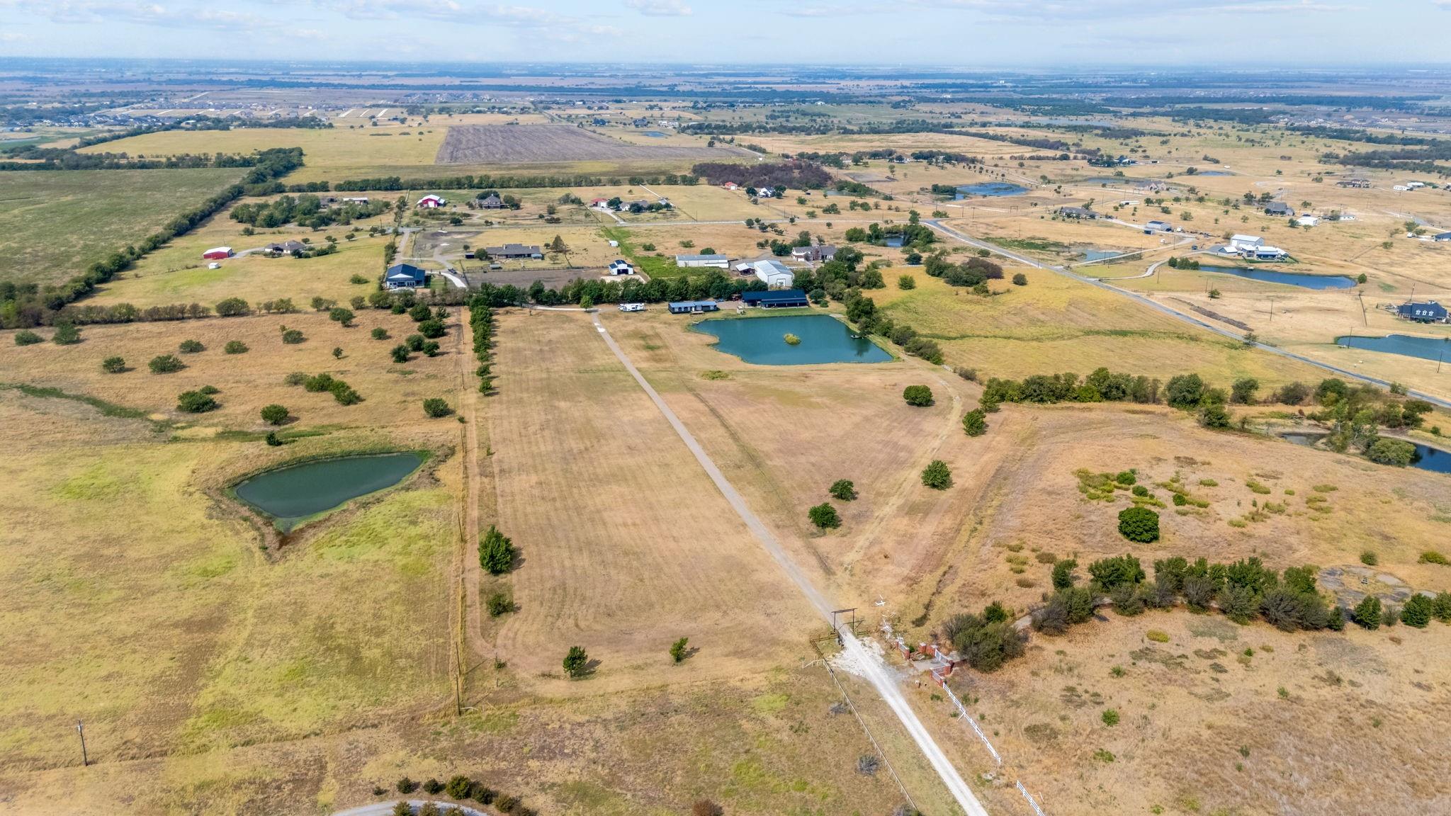 main property photo 9