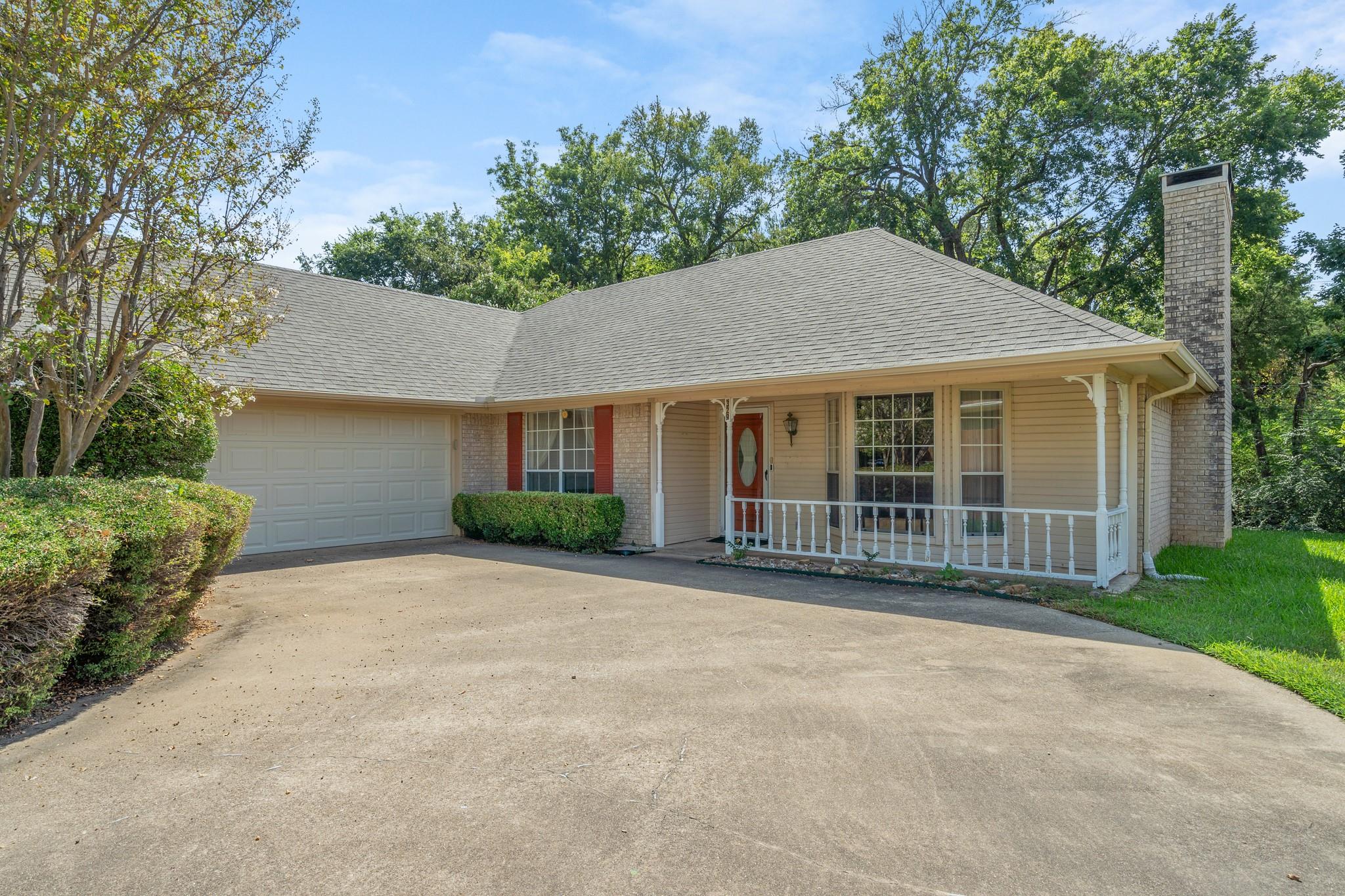 main property photo 2
