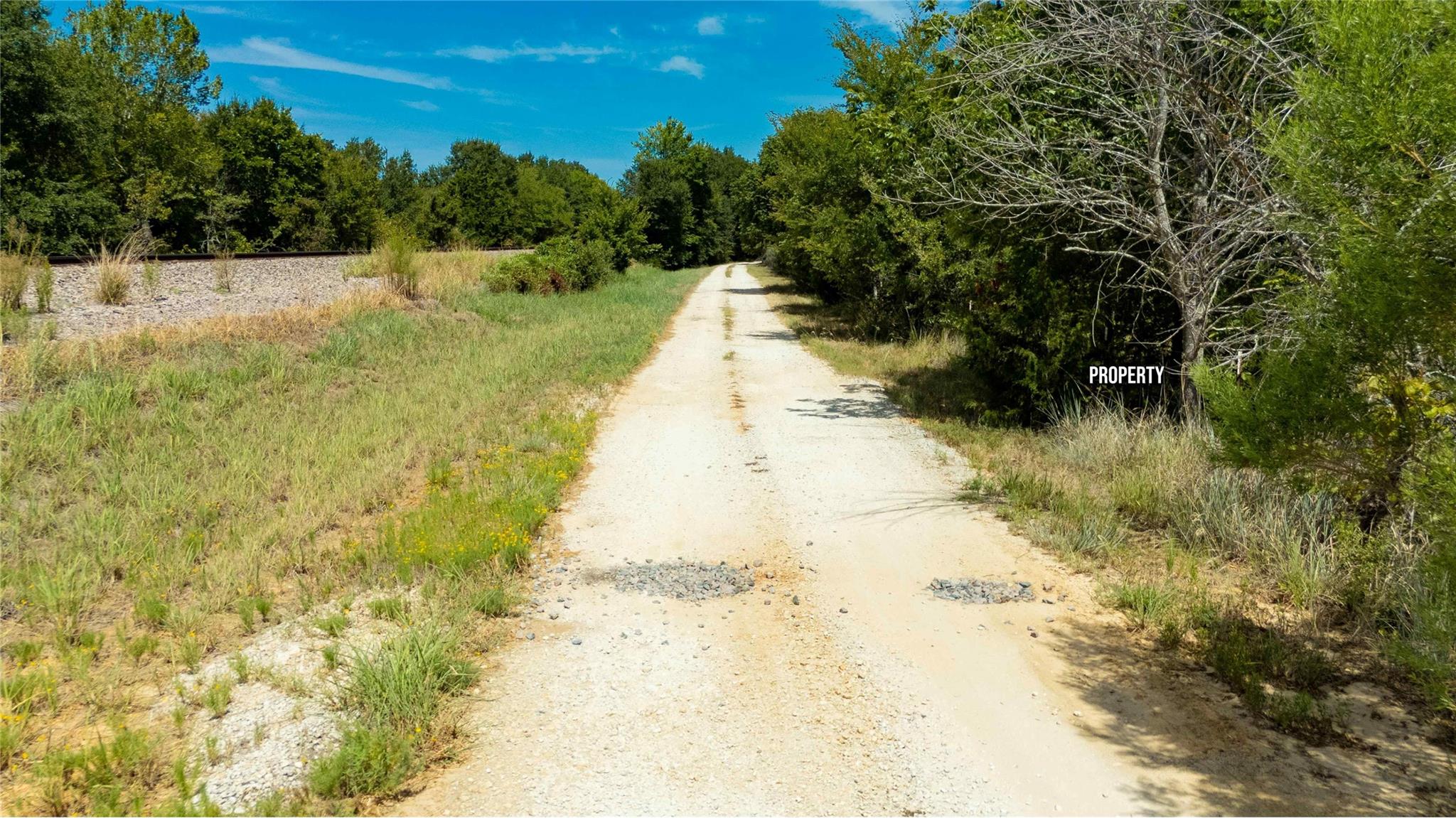 main property photo 17