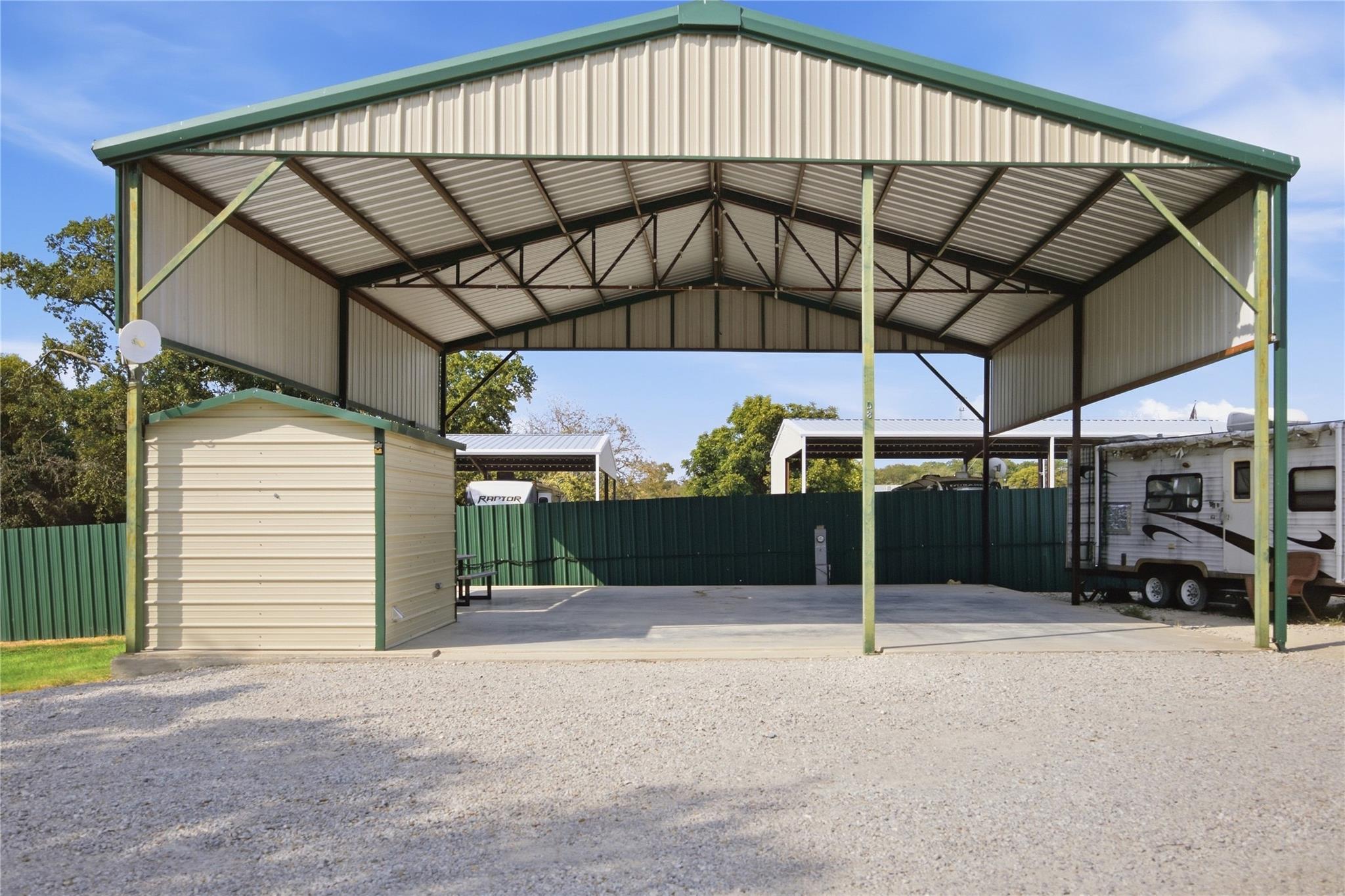 main property photo 12