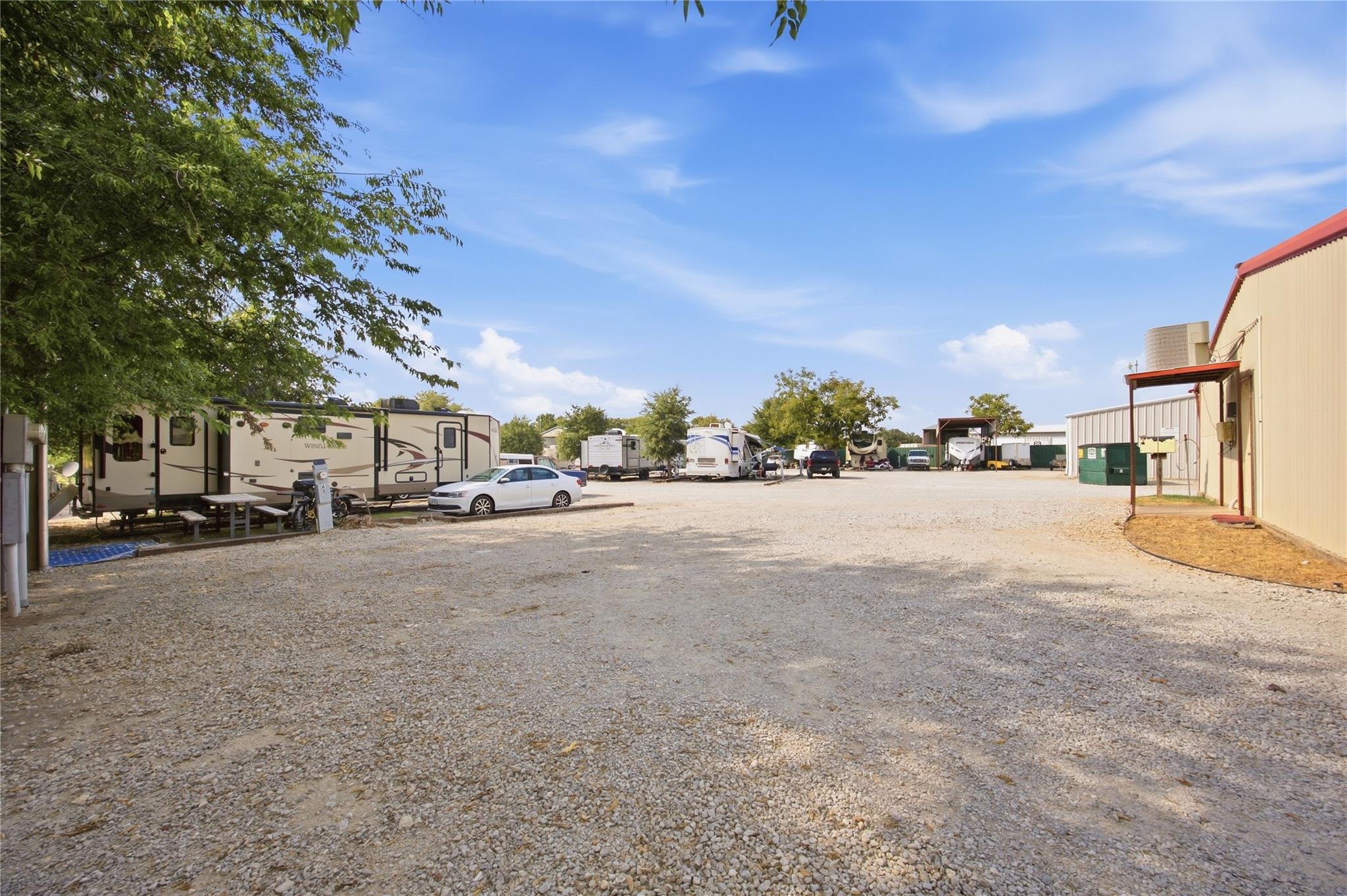 main property photo 22