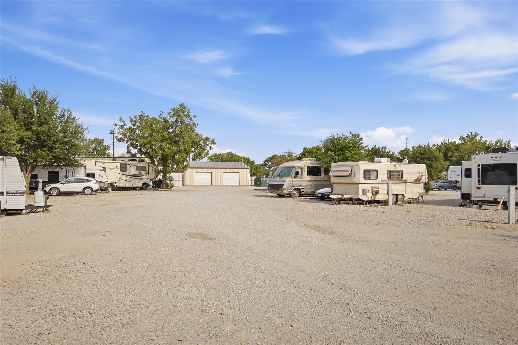 main property photo 26