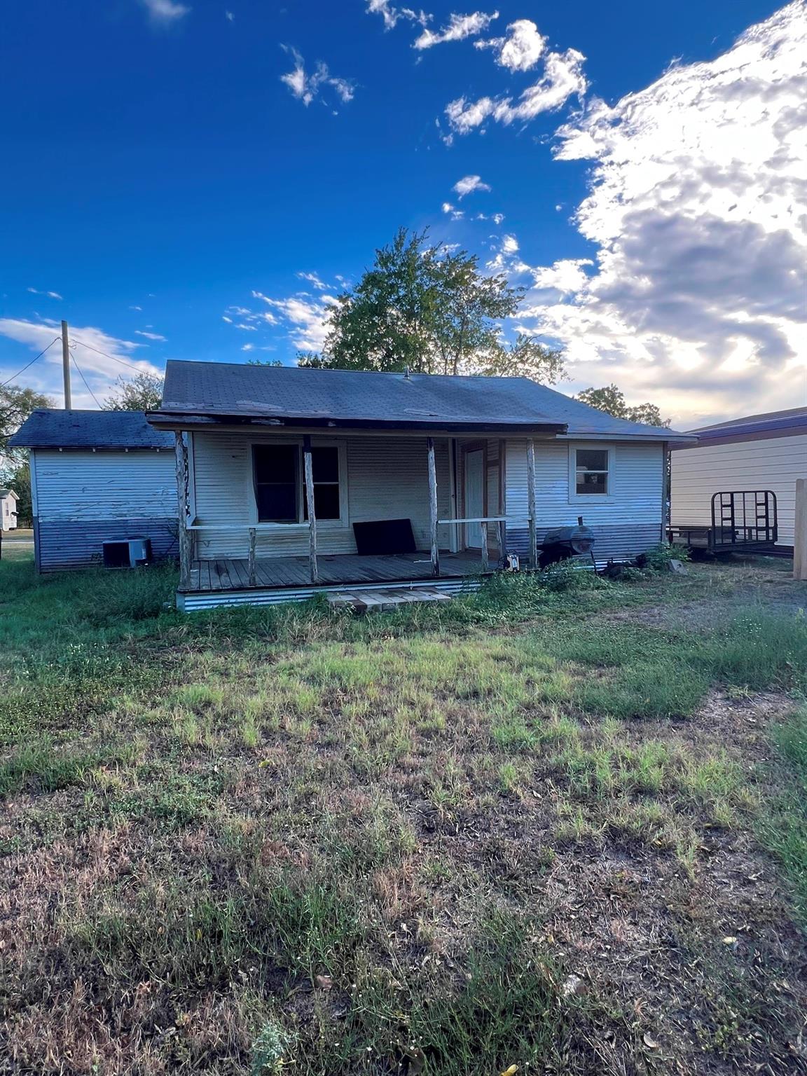 main property photo 7