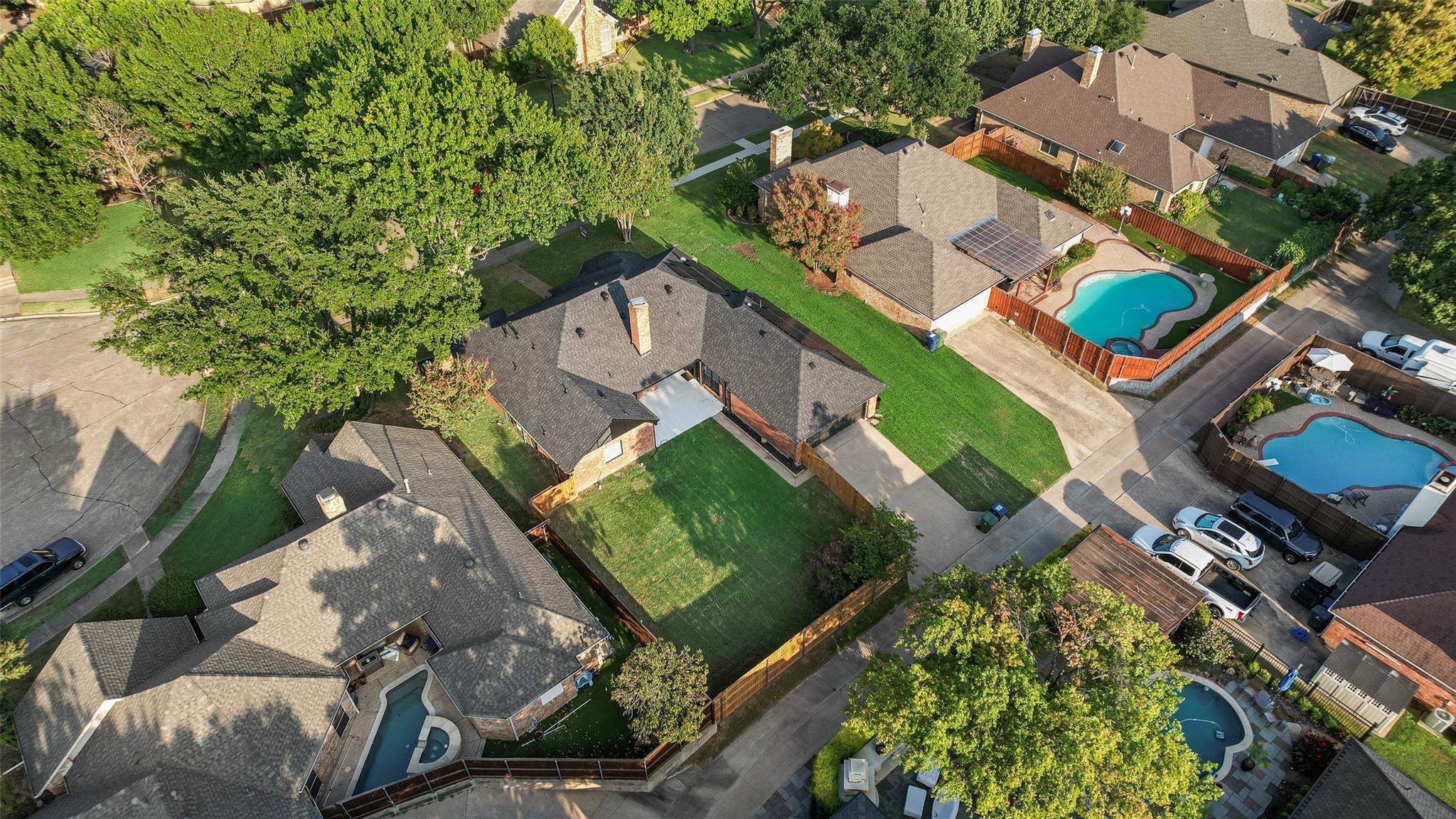 main property photo 36