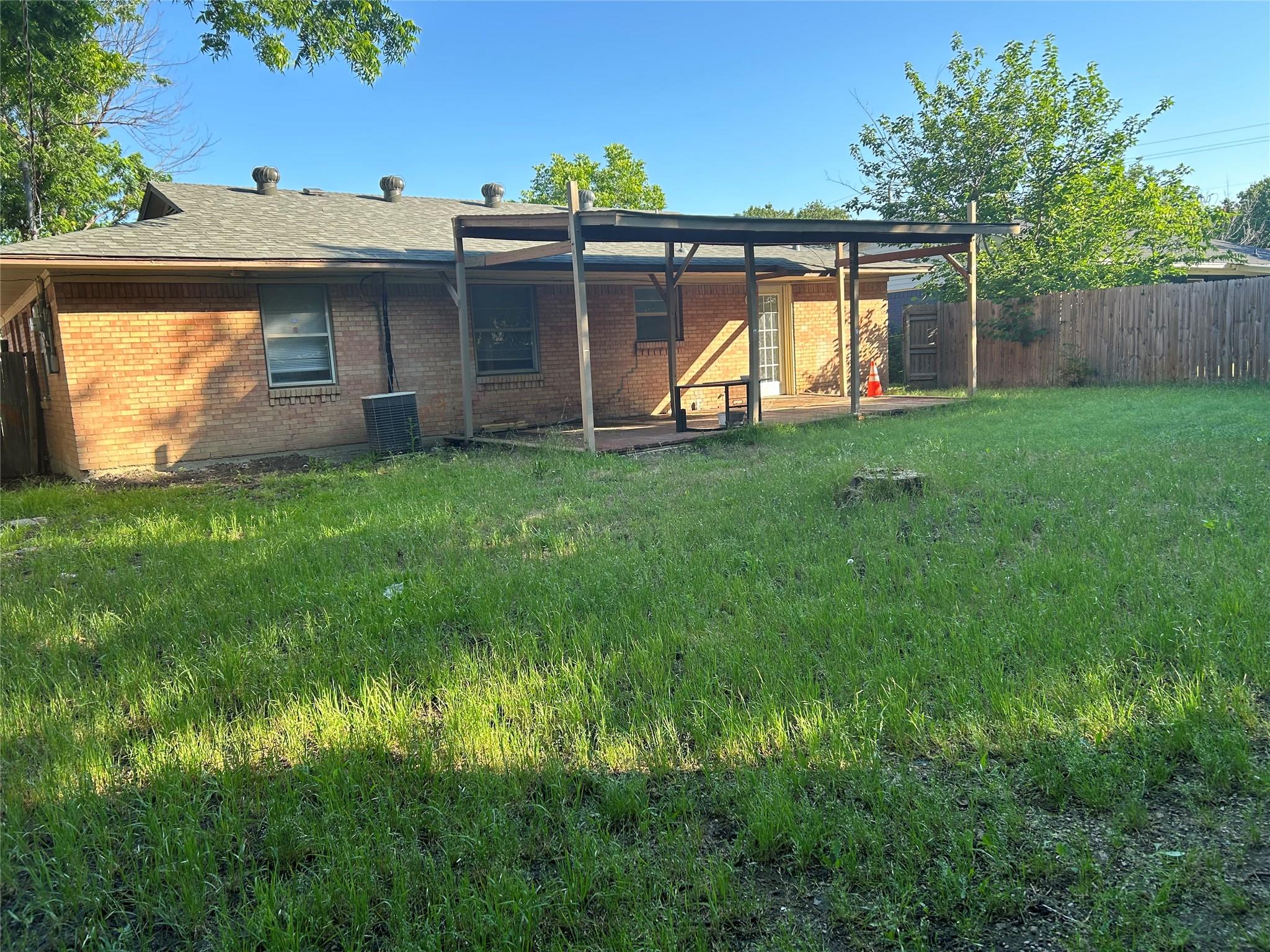 main property photo 14