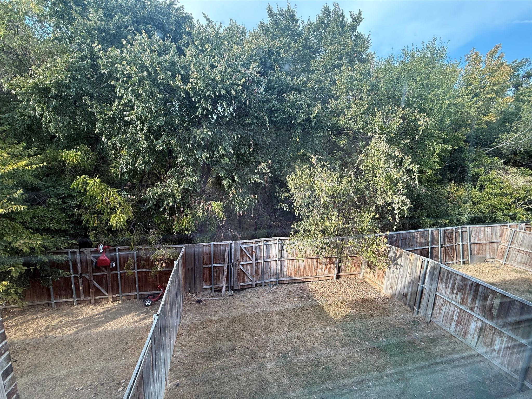 main property photo 21