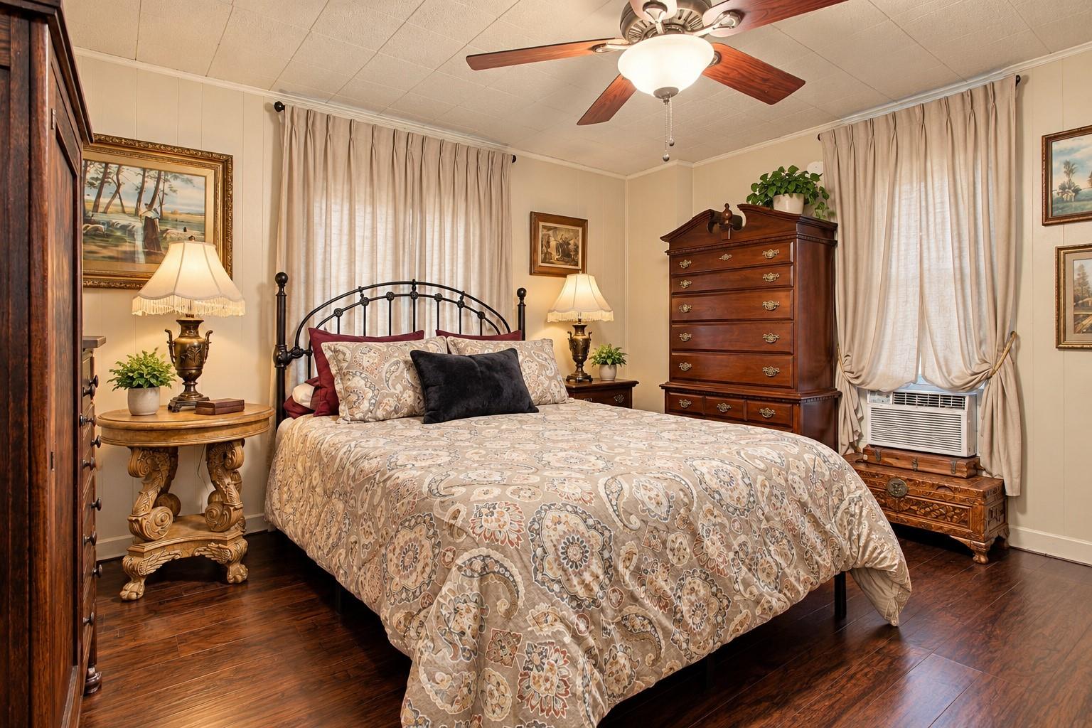 main property photo 12