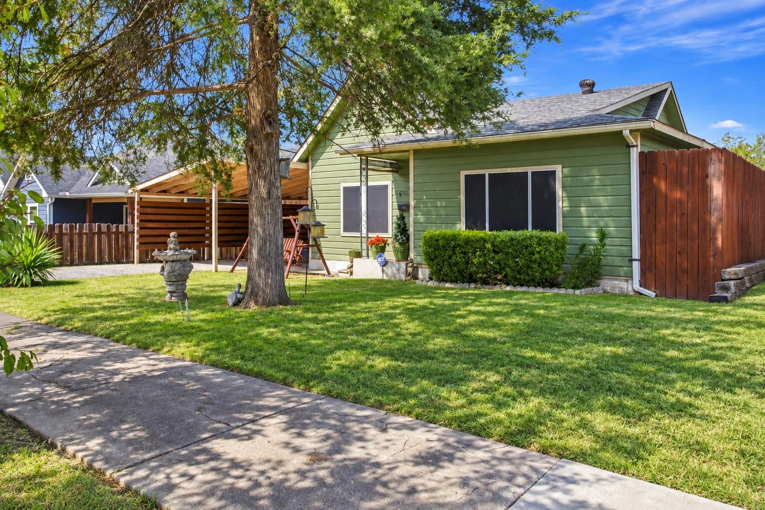 main property photo 3