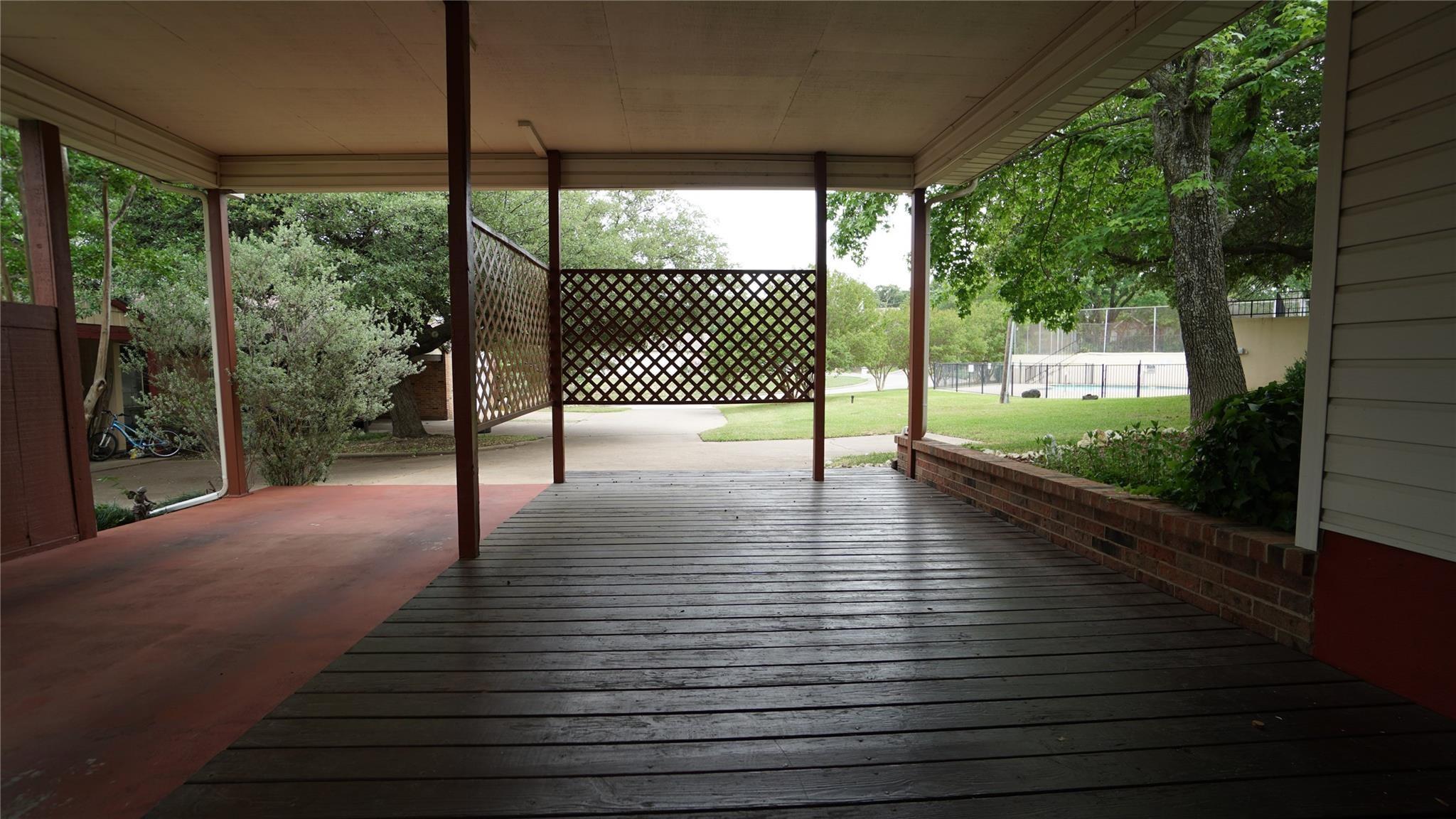 main property photo 29