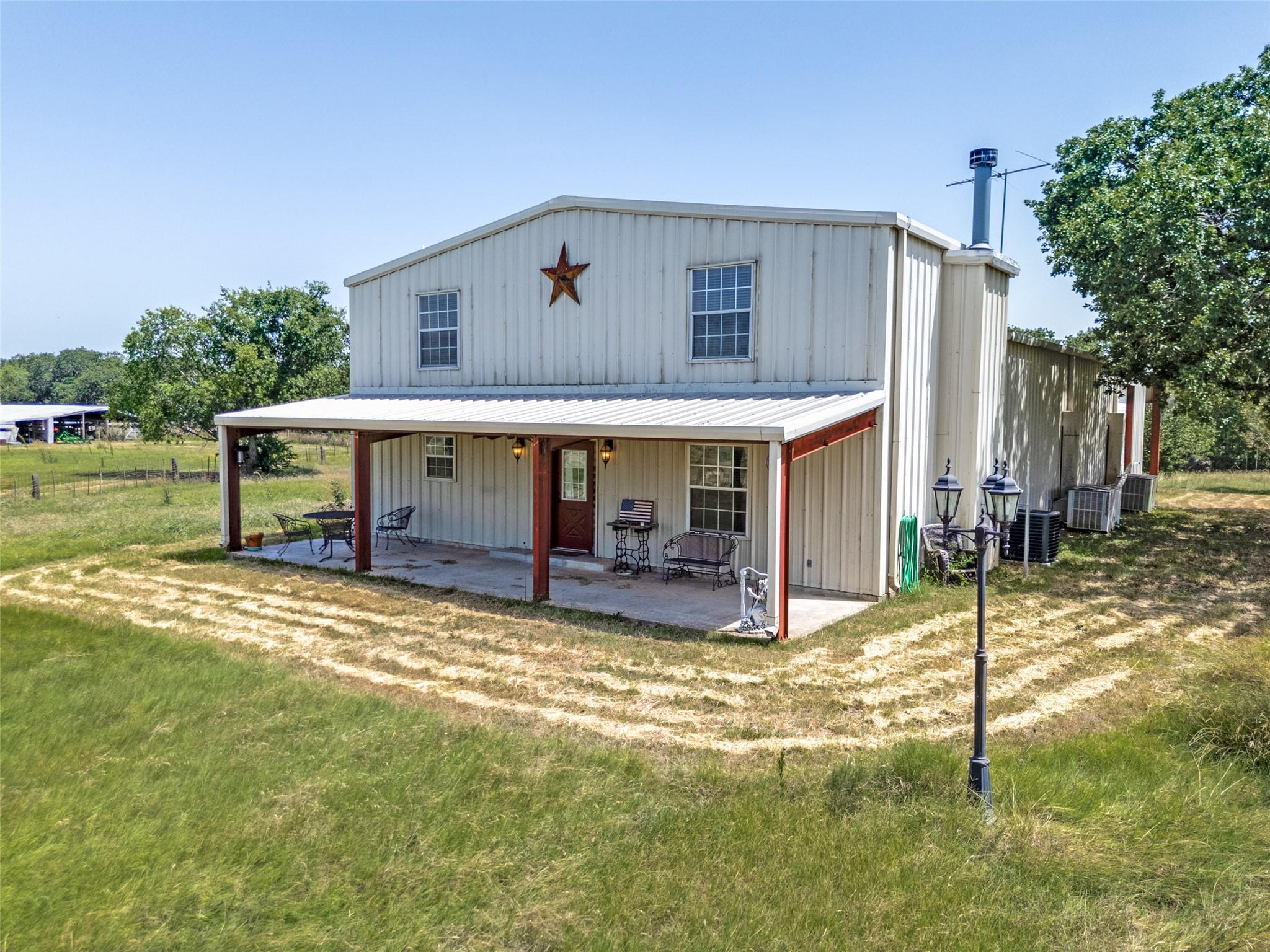 main property photo 3