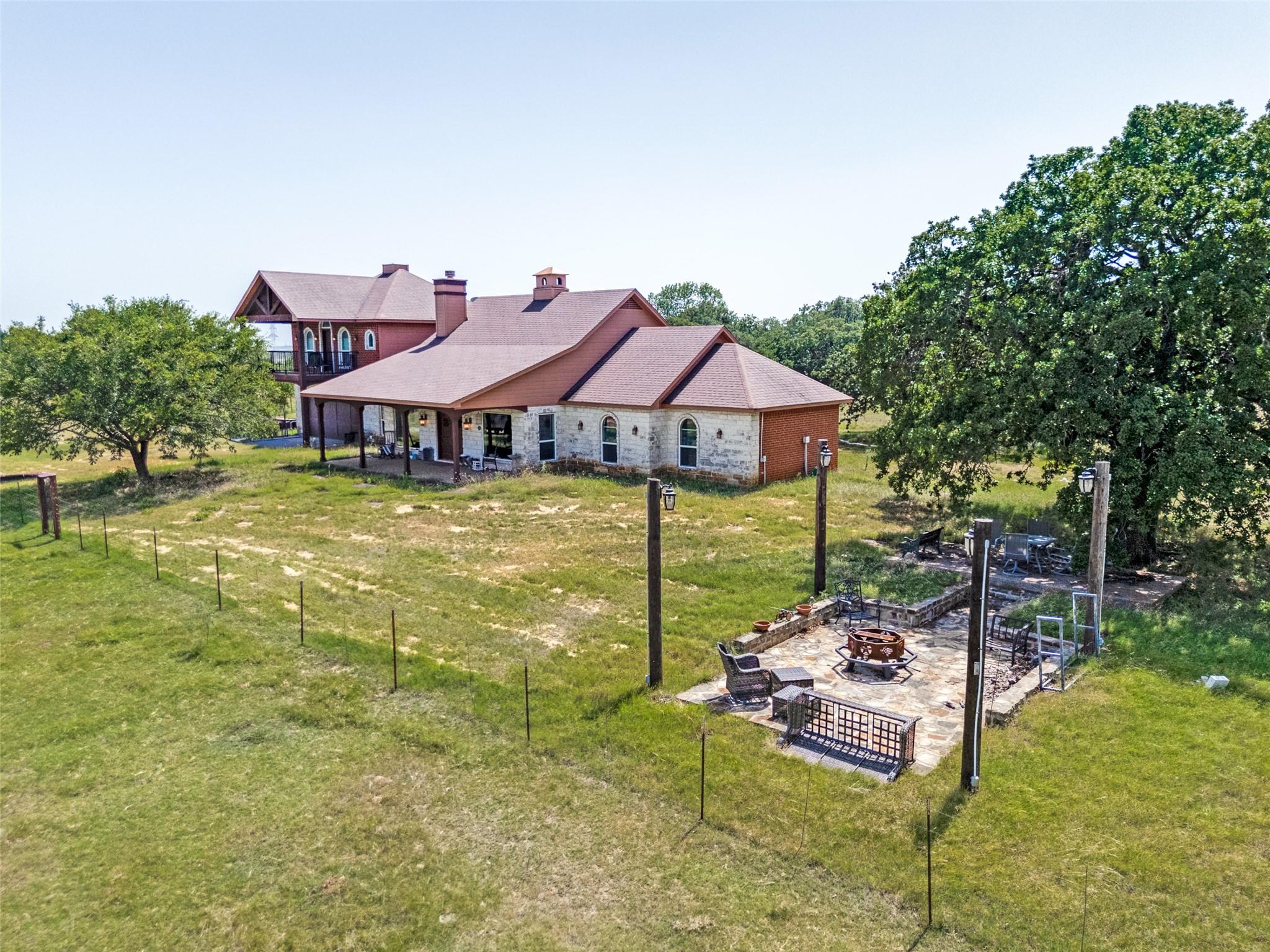 main property photo 8