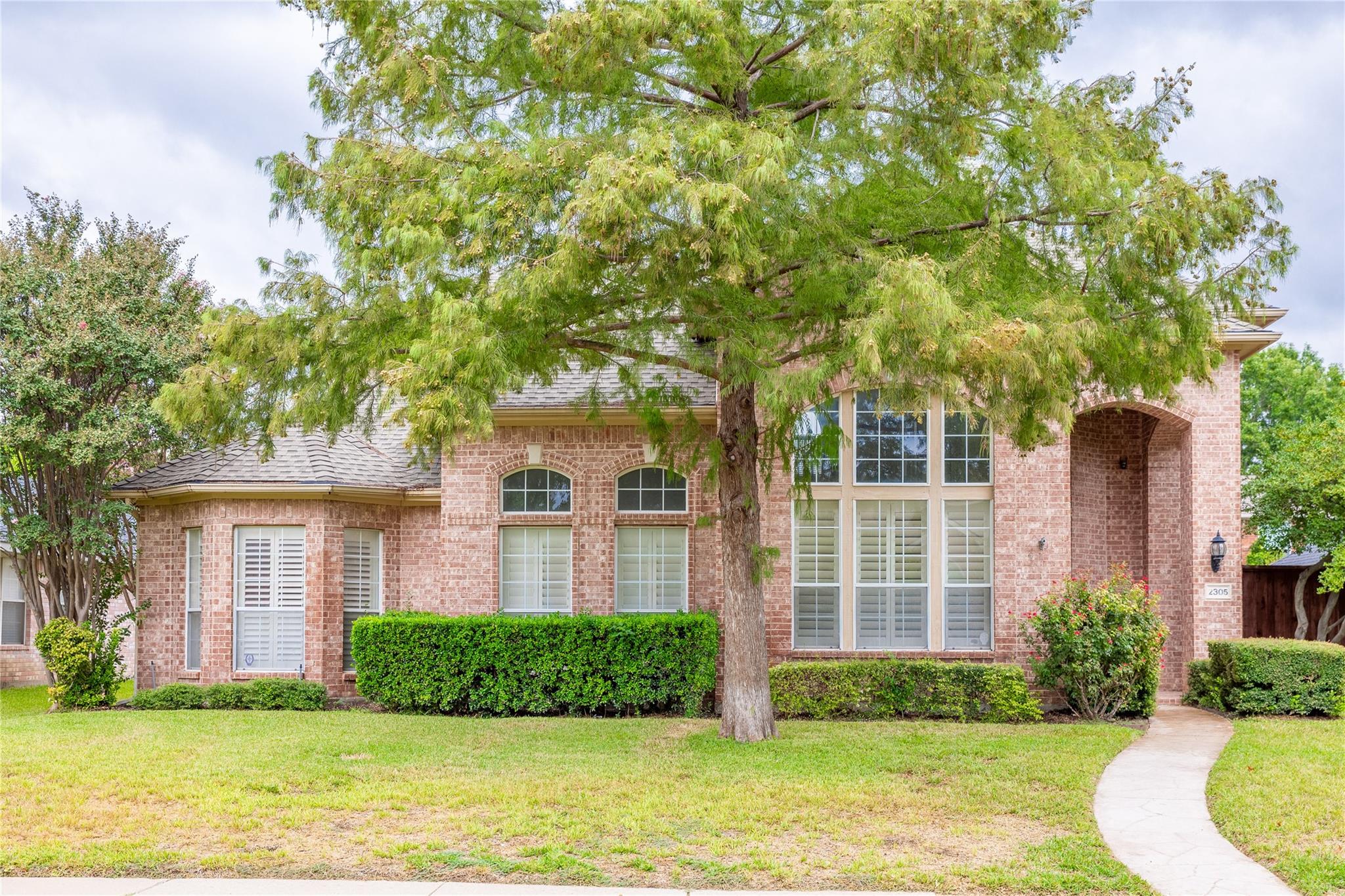 main property photo 37
