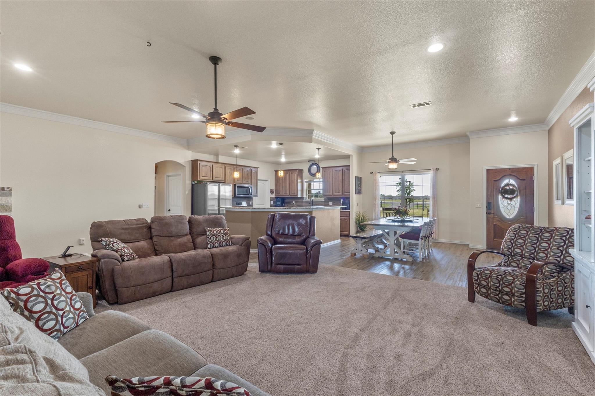 main property photo 11