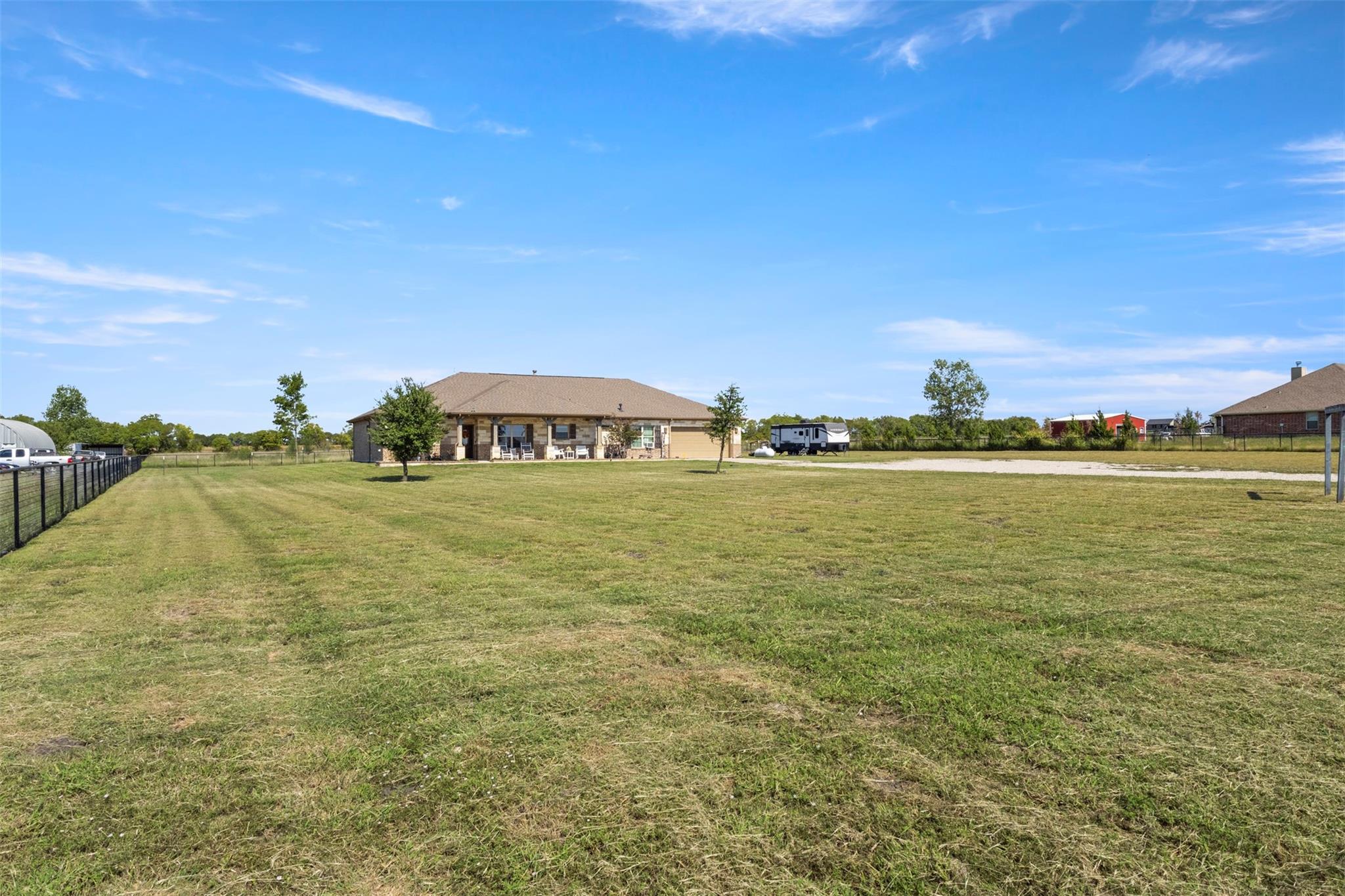 main property photo 33