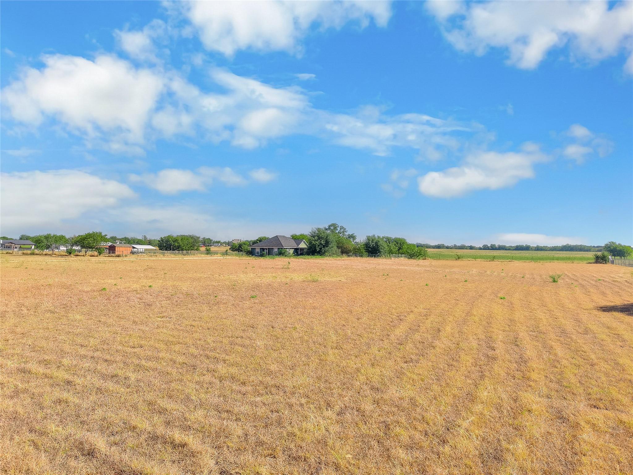 main property photo 11