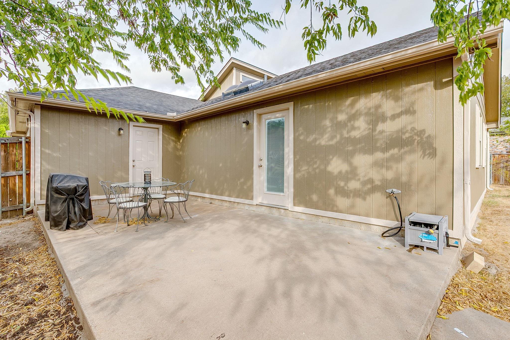 main property photo 24