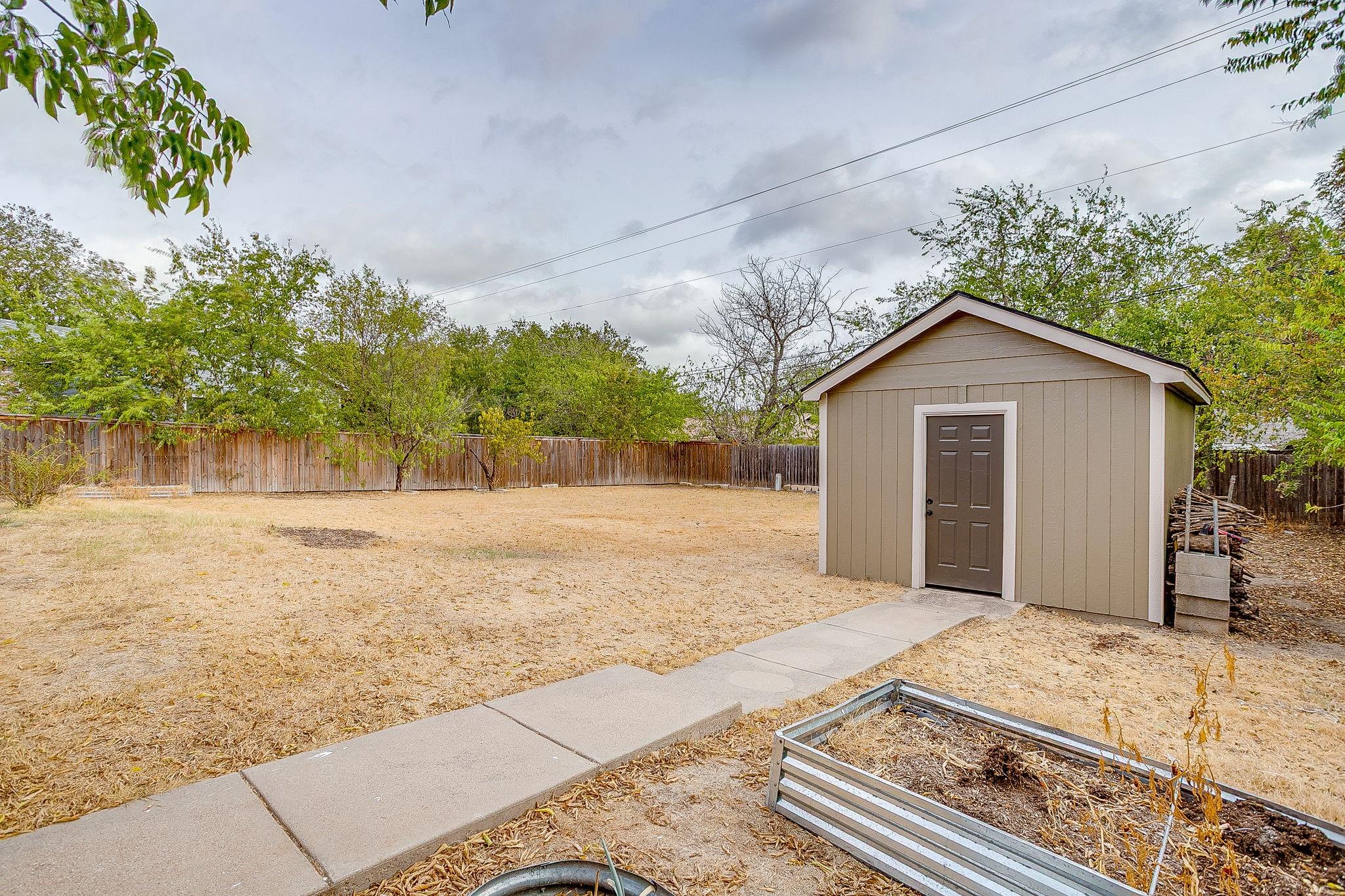main property photo 26