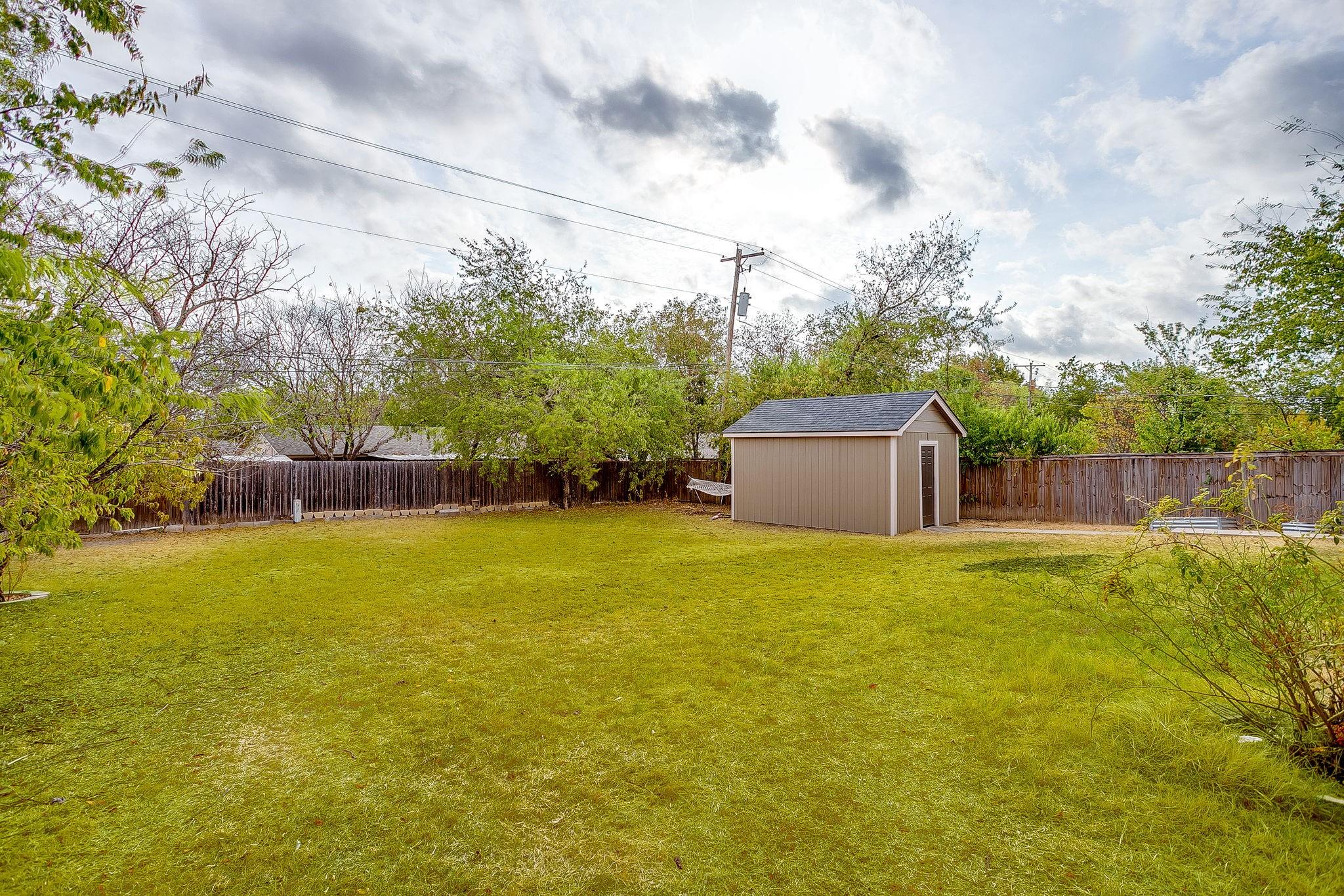 main property photo 27