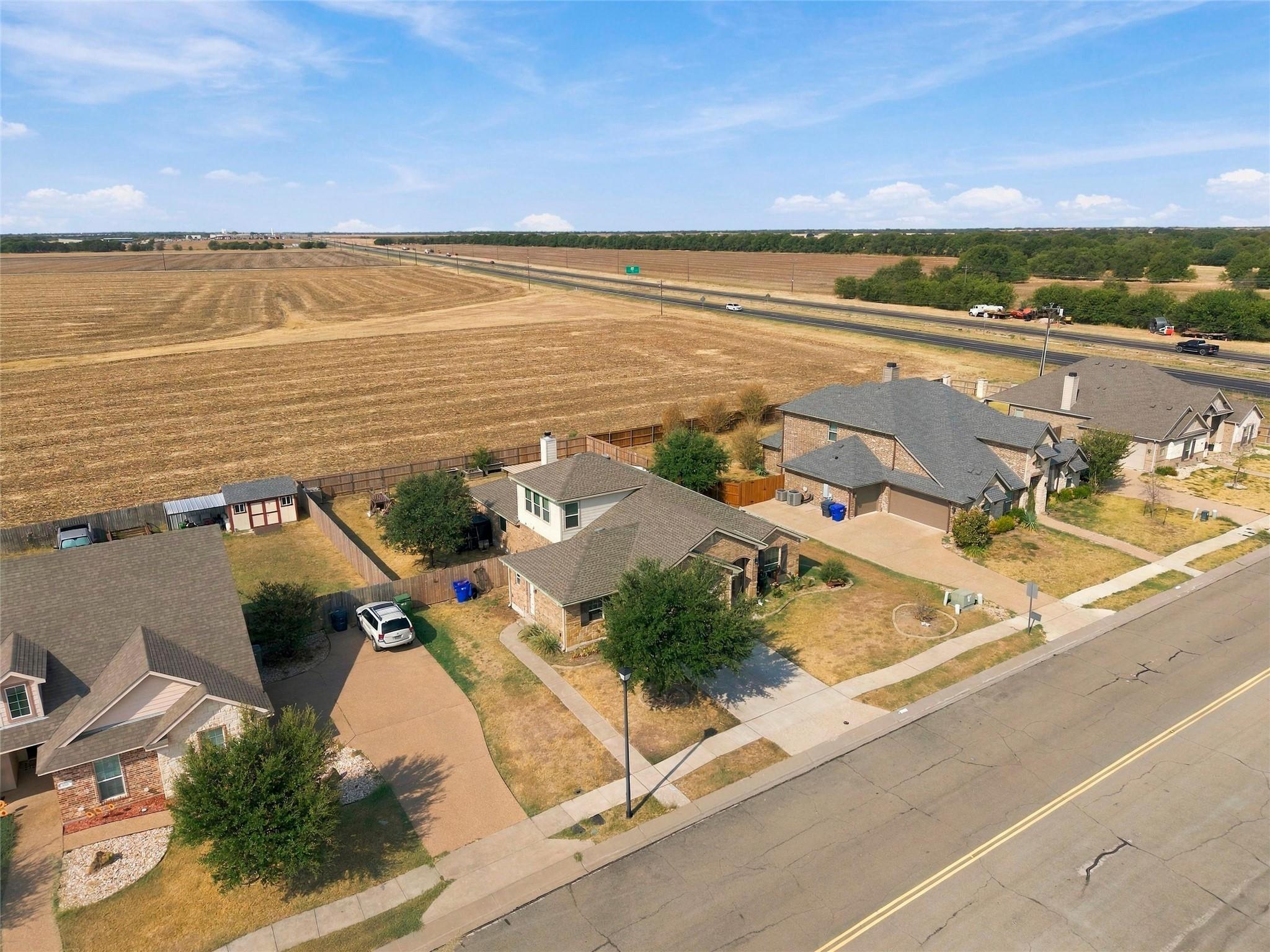 main property photo 34