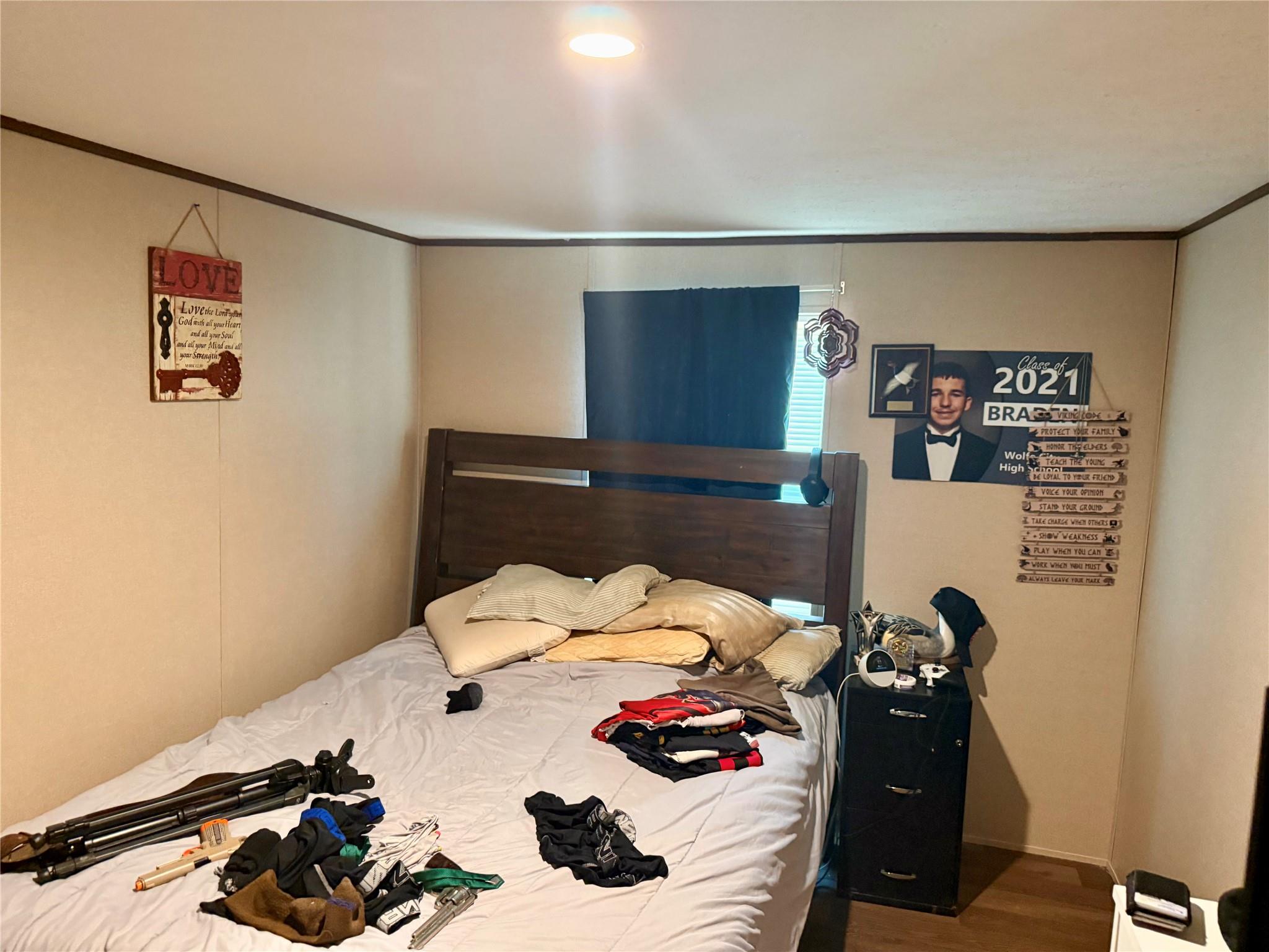 main property photo 13