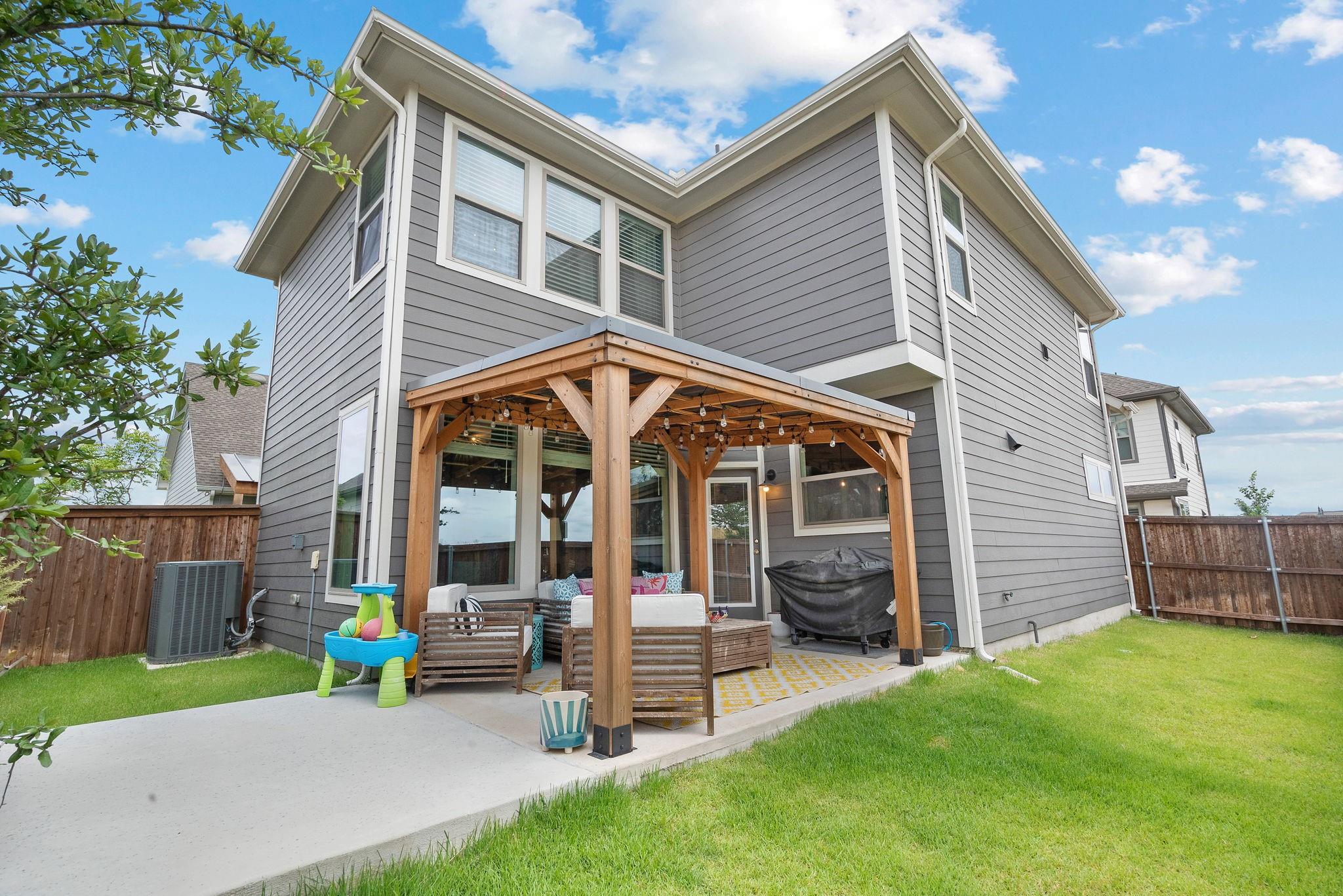 main property photo 23